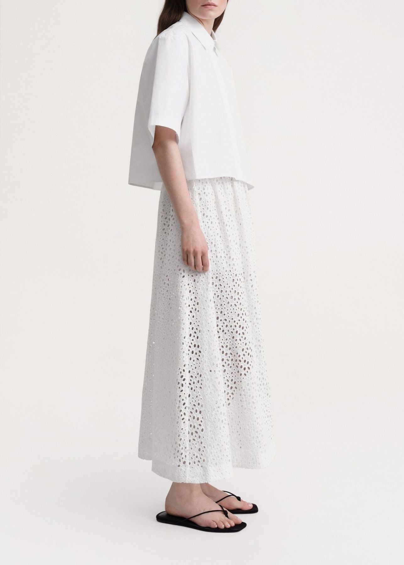 Jupe midi en broderie anglaise - White