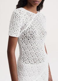 T-shirt torsadé en crochet - White