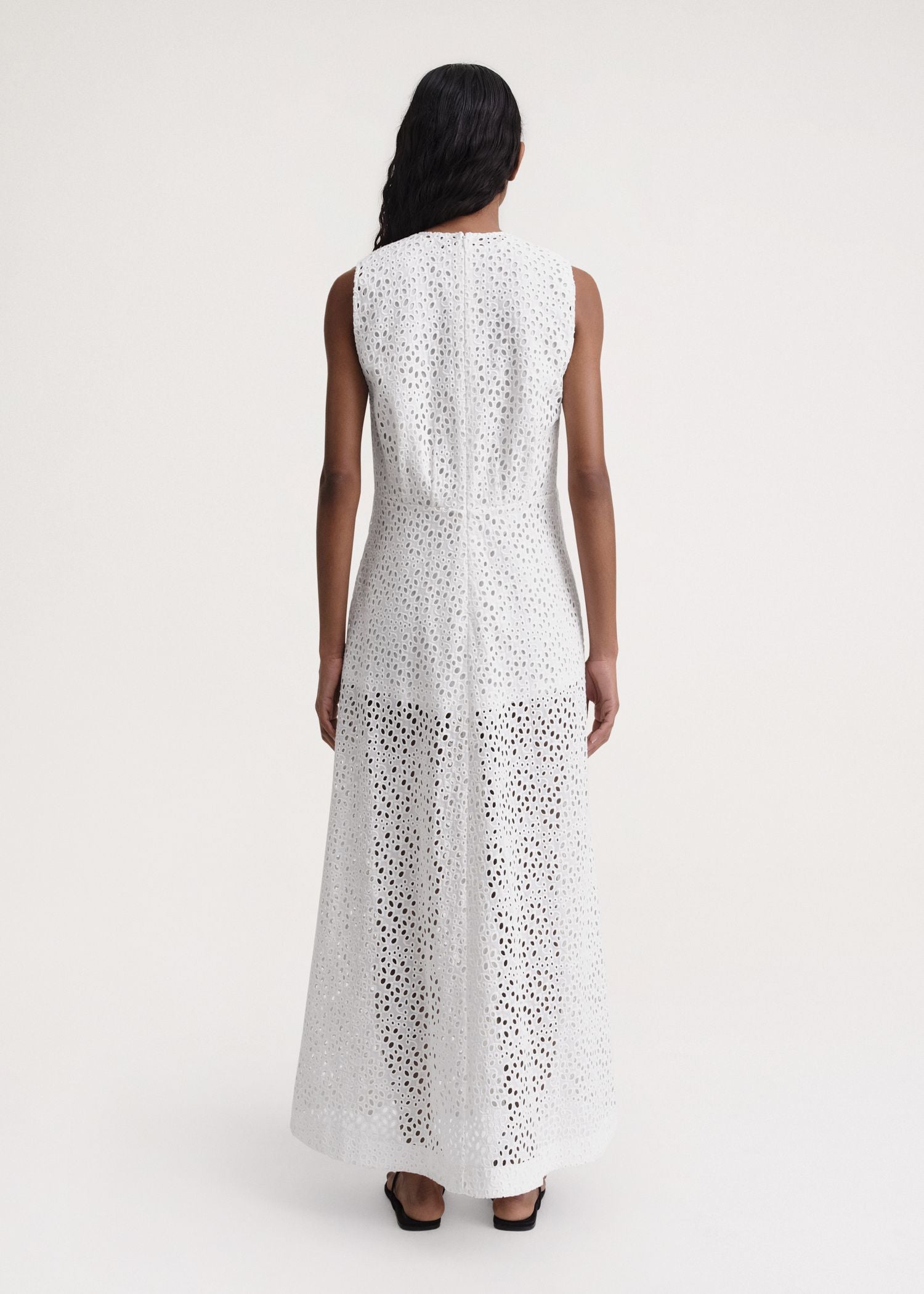 Robe longue en broderie anglaise - White
