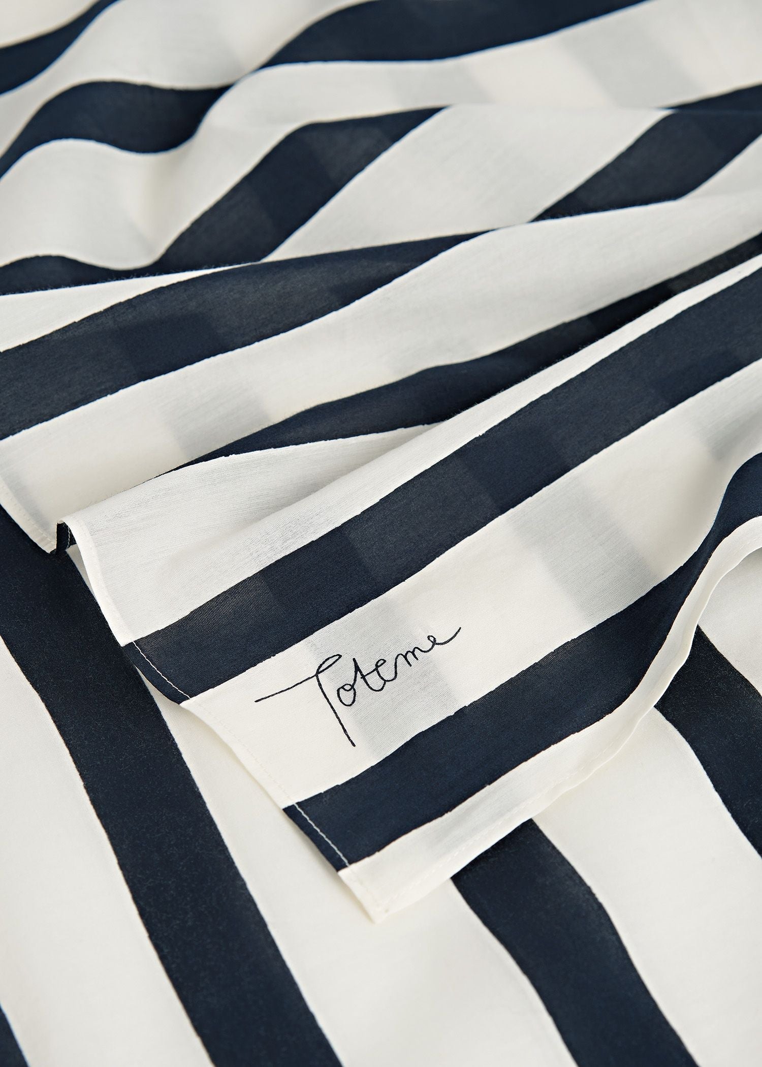 Écharpe à rayures dessinées - Dark Navy Stripe