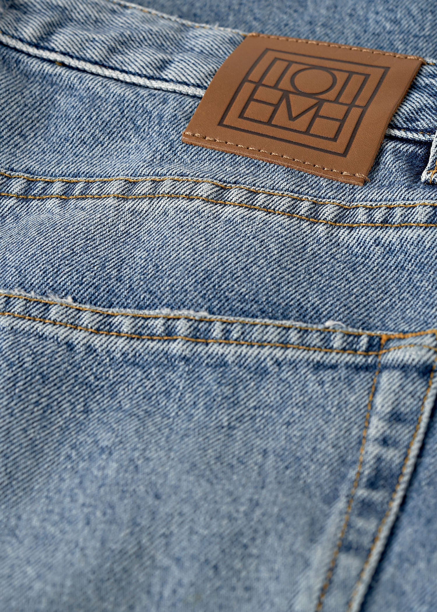 FLARE FIT DENIM