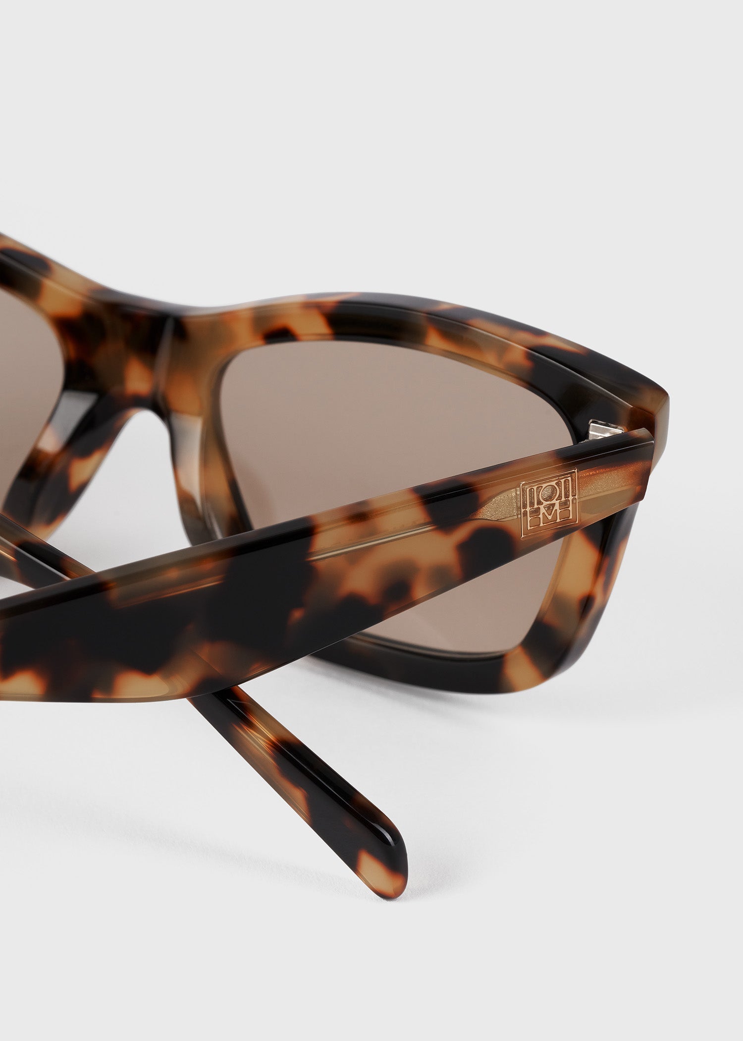 THE CLASSICS SUNGLASSES