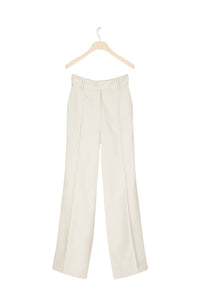 Pantalon droit en laine vierge
 - Champagne