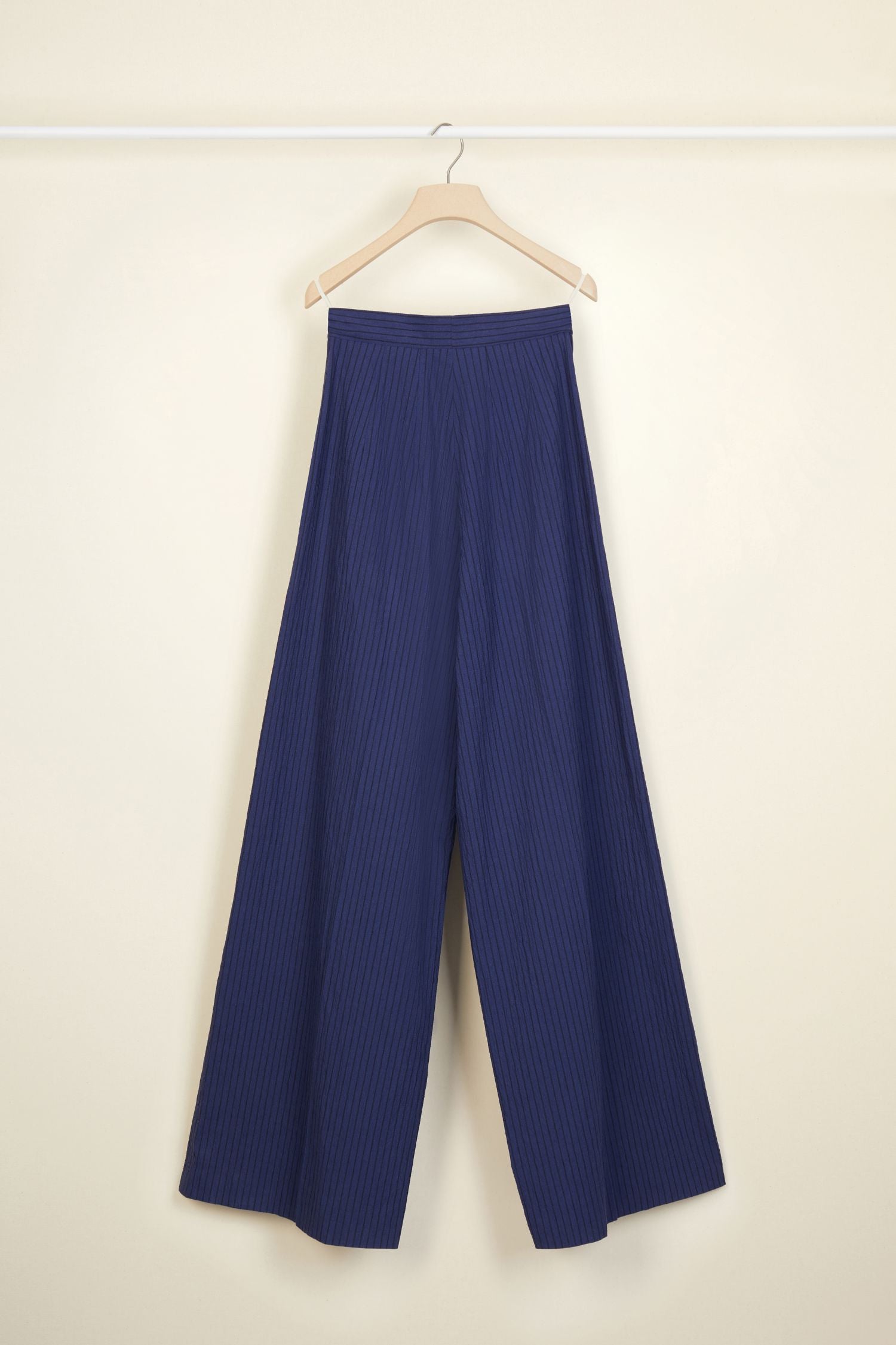 Loose-fitting seersucker trousers - Persian Blue