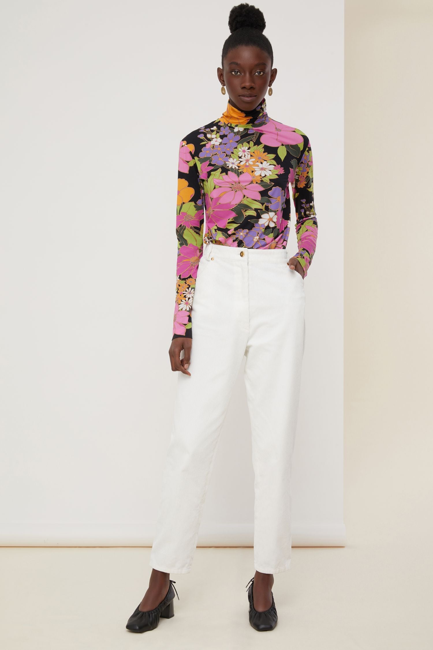 Pantalon fuselé en velours côtelé - Perle