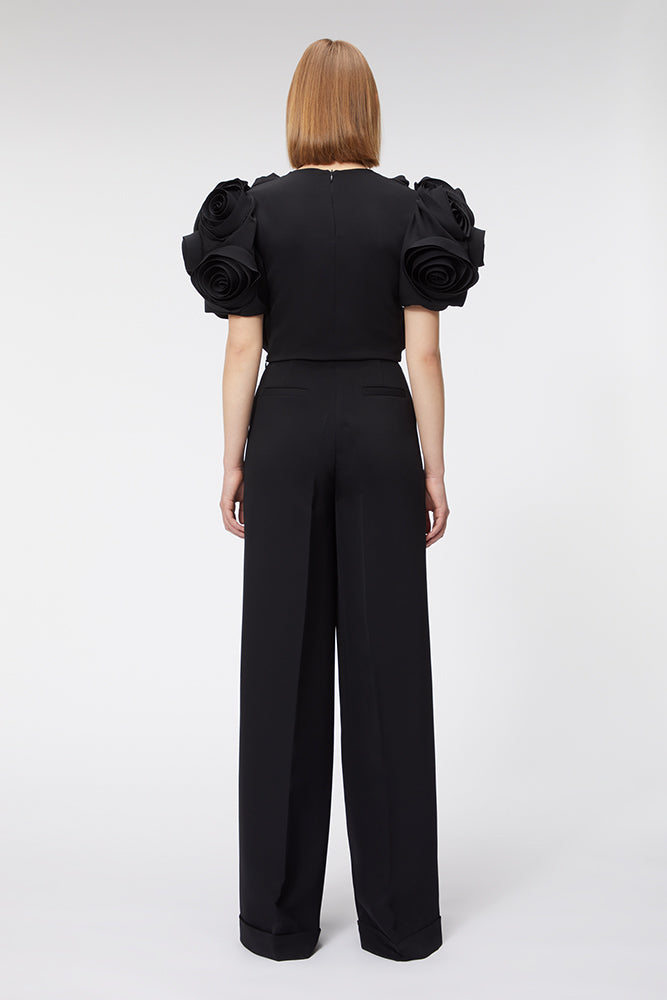 Black / ROSE APPLIQUE CROPPED TOP