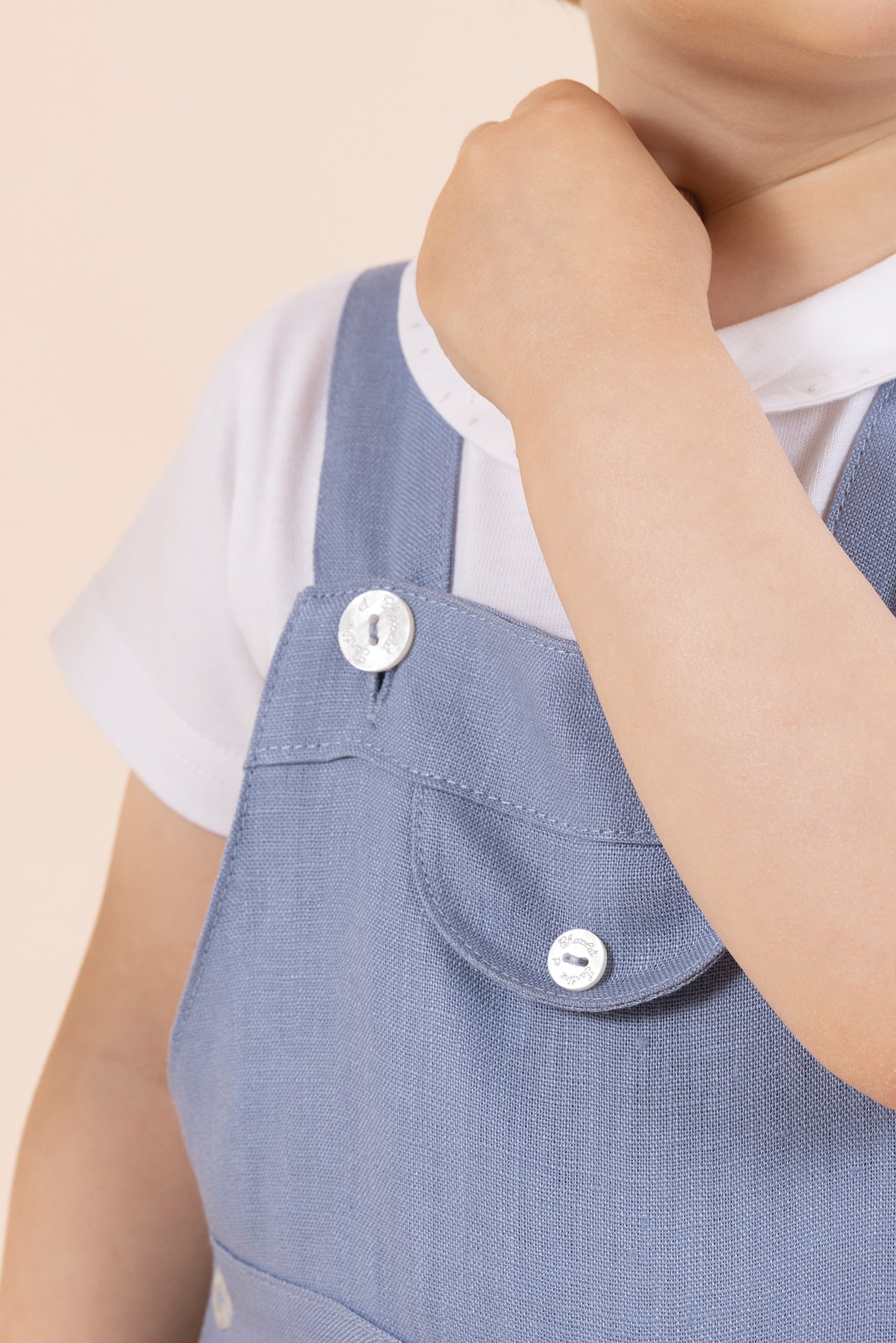 Baby Carnet De Voyage overalls in linen - Cobalt