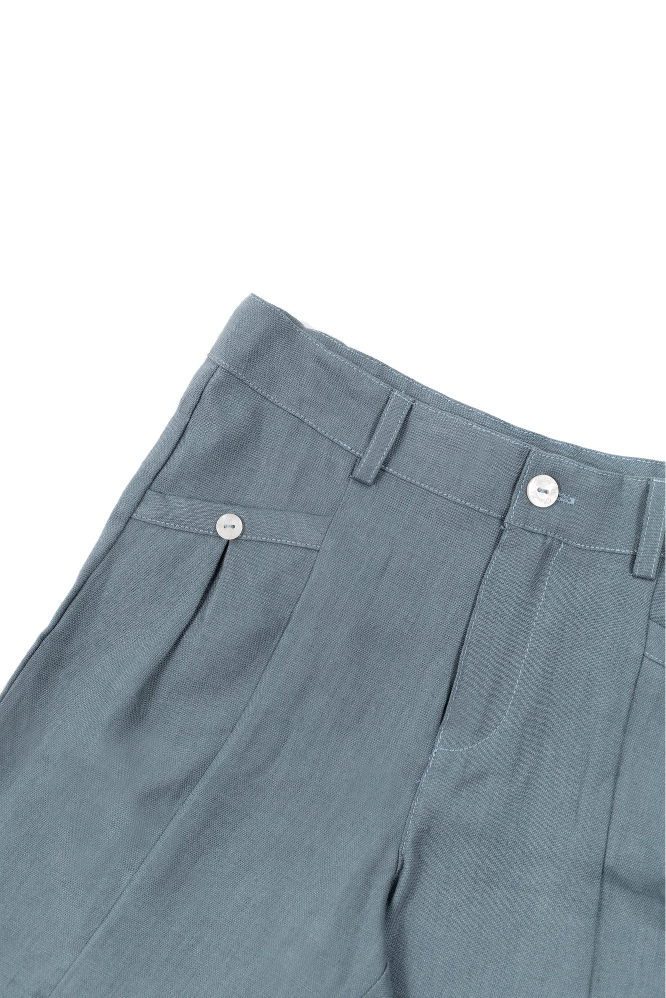 Summer Camp shorts in linen - Vert De Gris