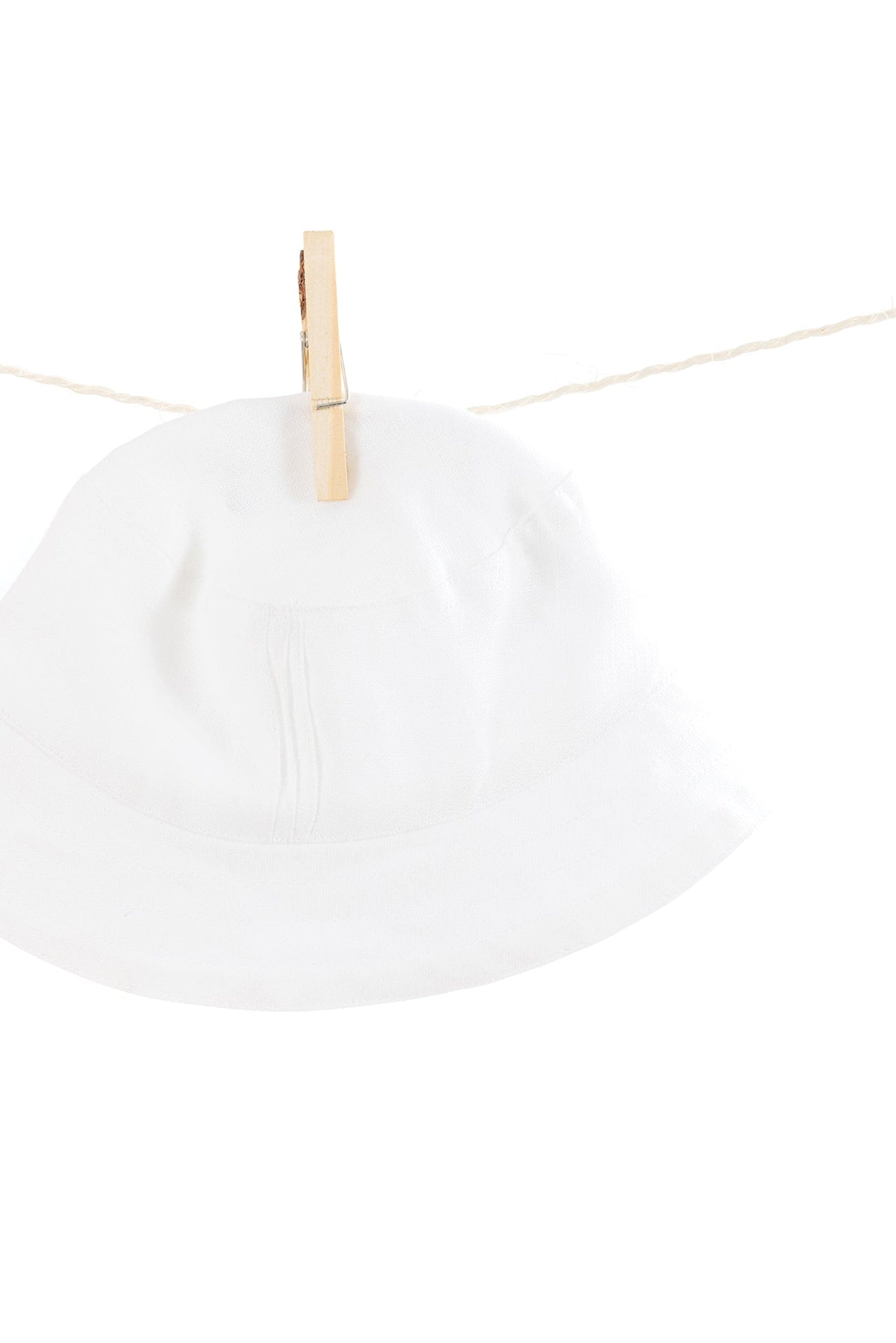 Bob Baby Linen ceremony - White