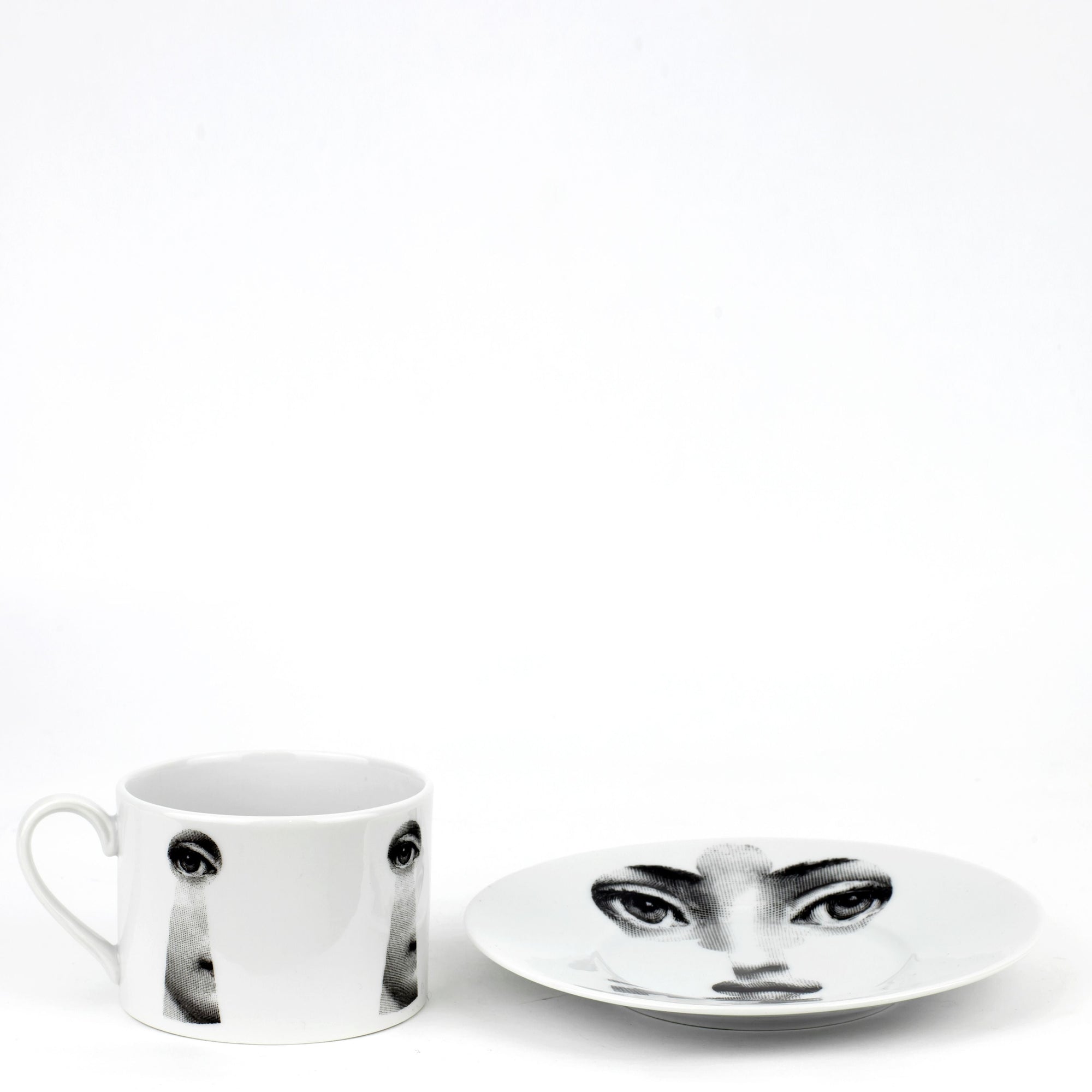 Tema e Variazioni 2005 porcelain teacup - Black & White
