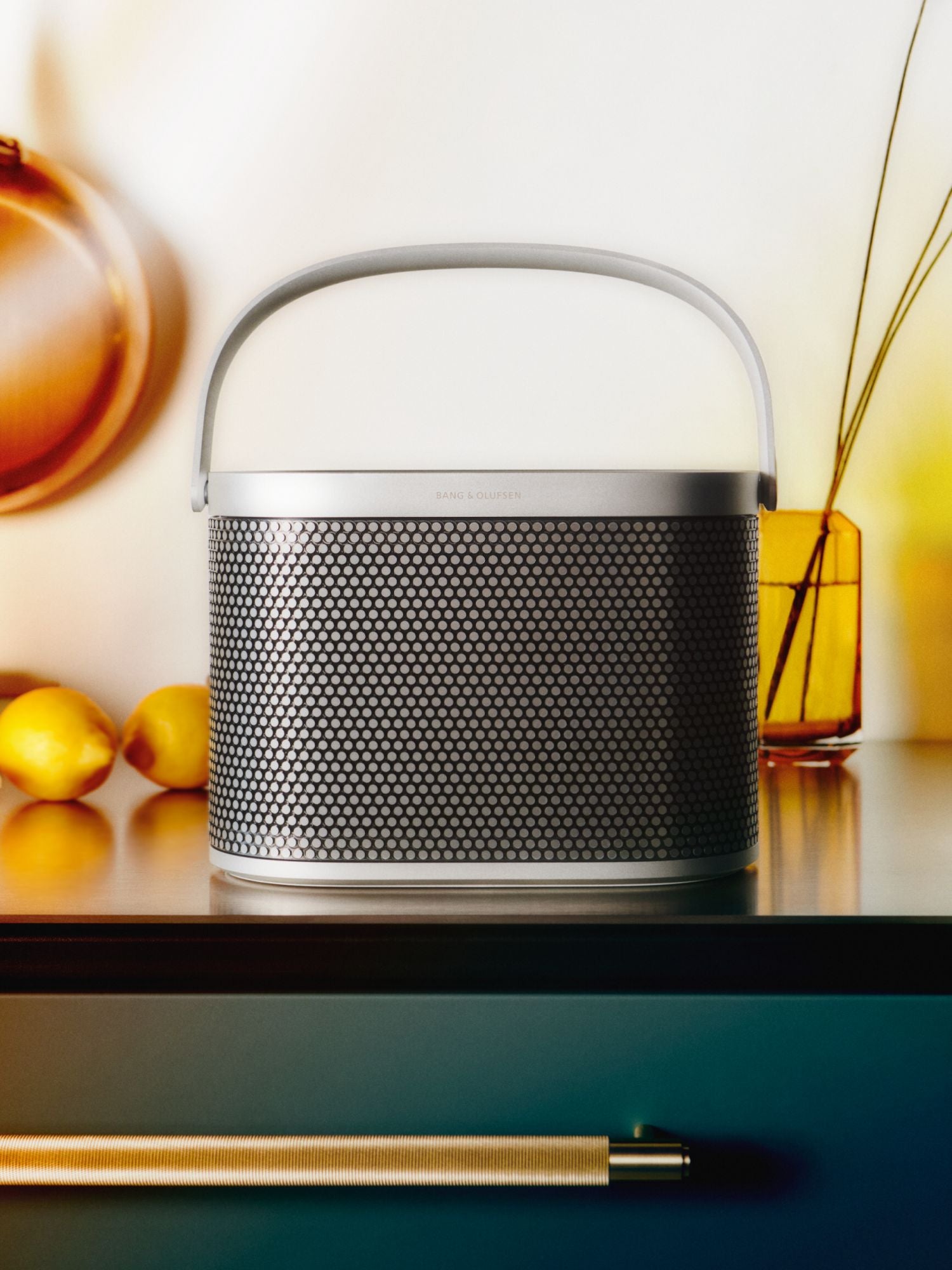 Enceinte wifi portable Beosound A5 - Spaced Aluminium