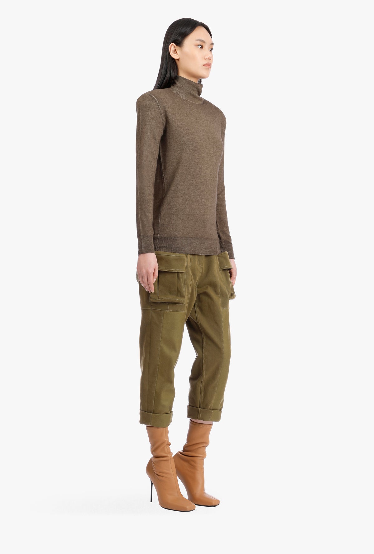 Pull 5 boutons col montant - Kaki