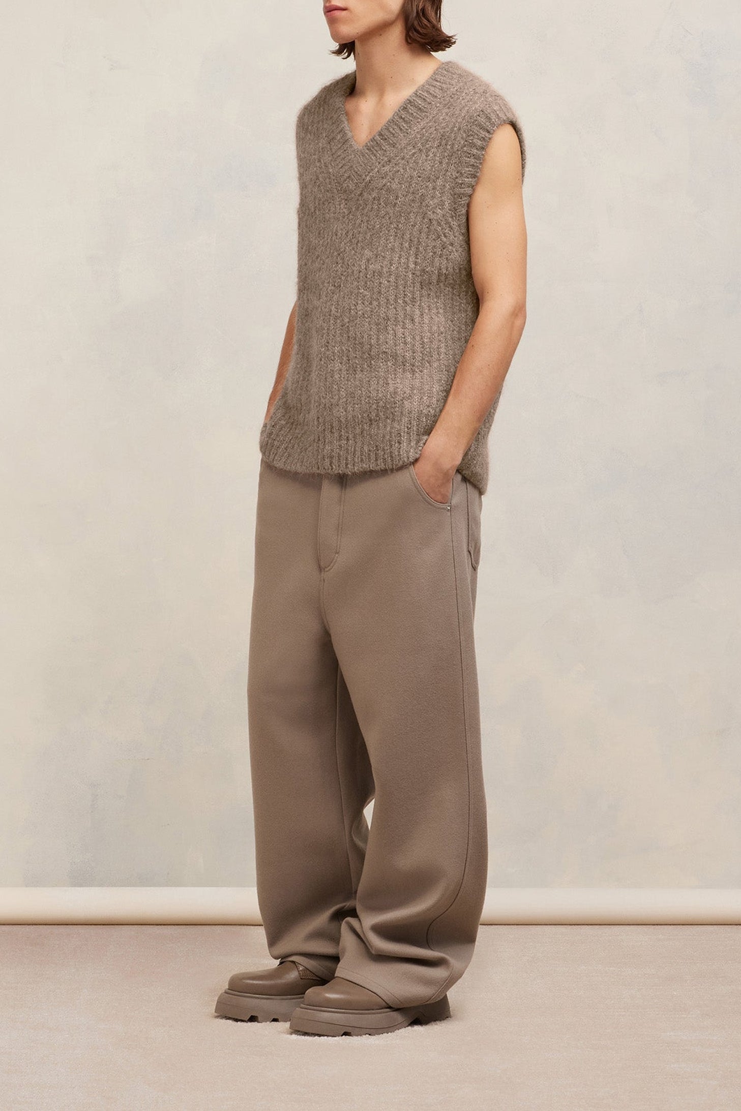 Pull à côtes texturé en laine - Taupe