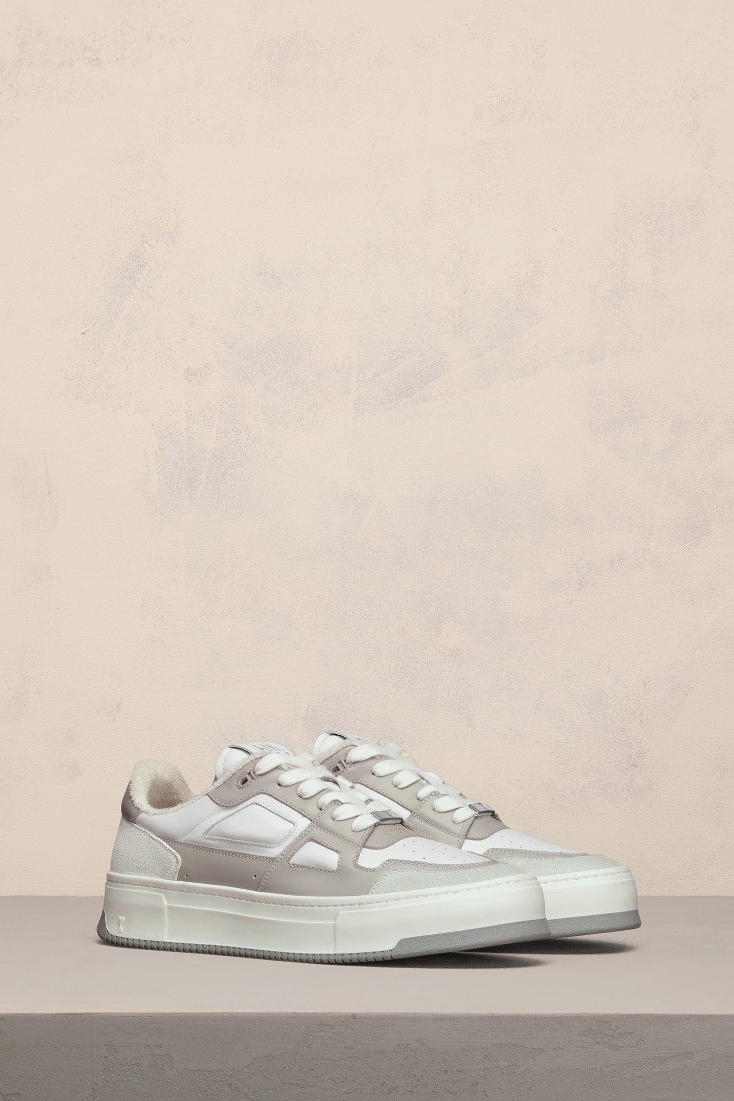 Baskets Ami Arcade basses en cuir - White & Ash Grey