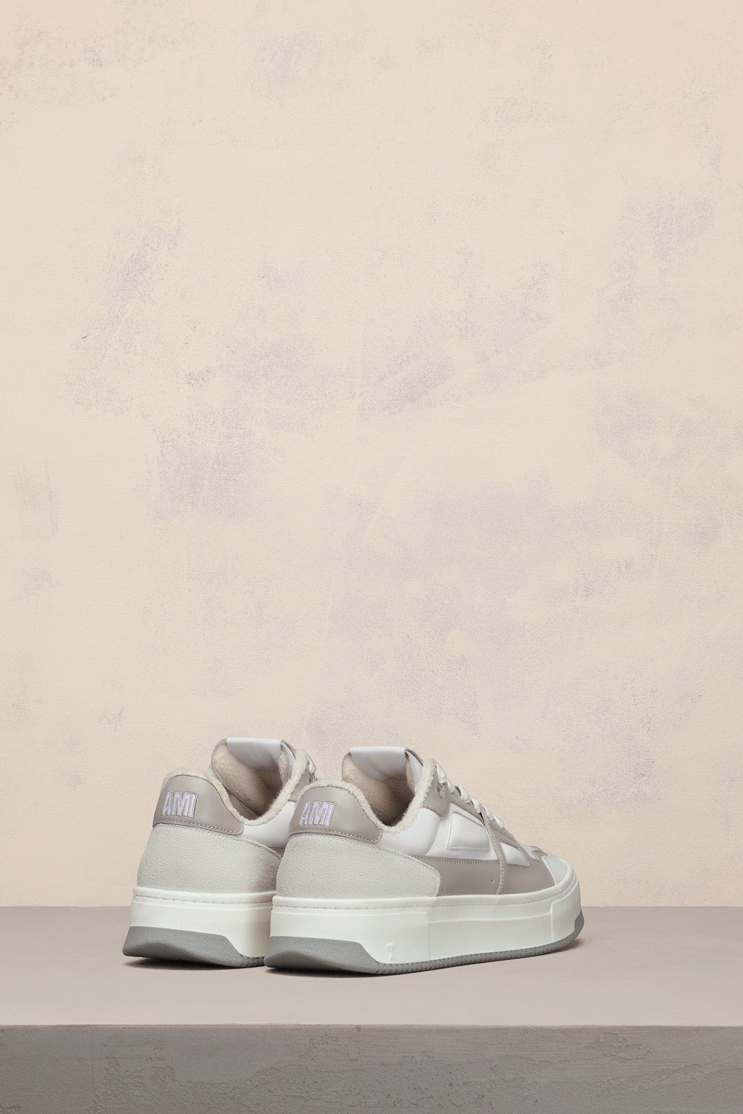 Baskets Ami Arcade basses en cuir - White & Ash Grey