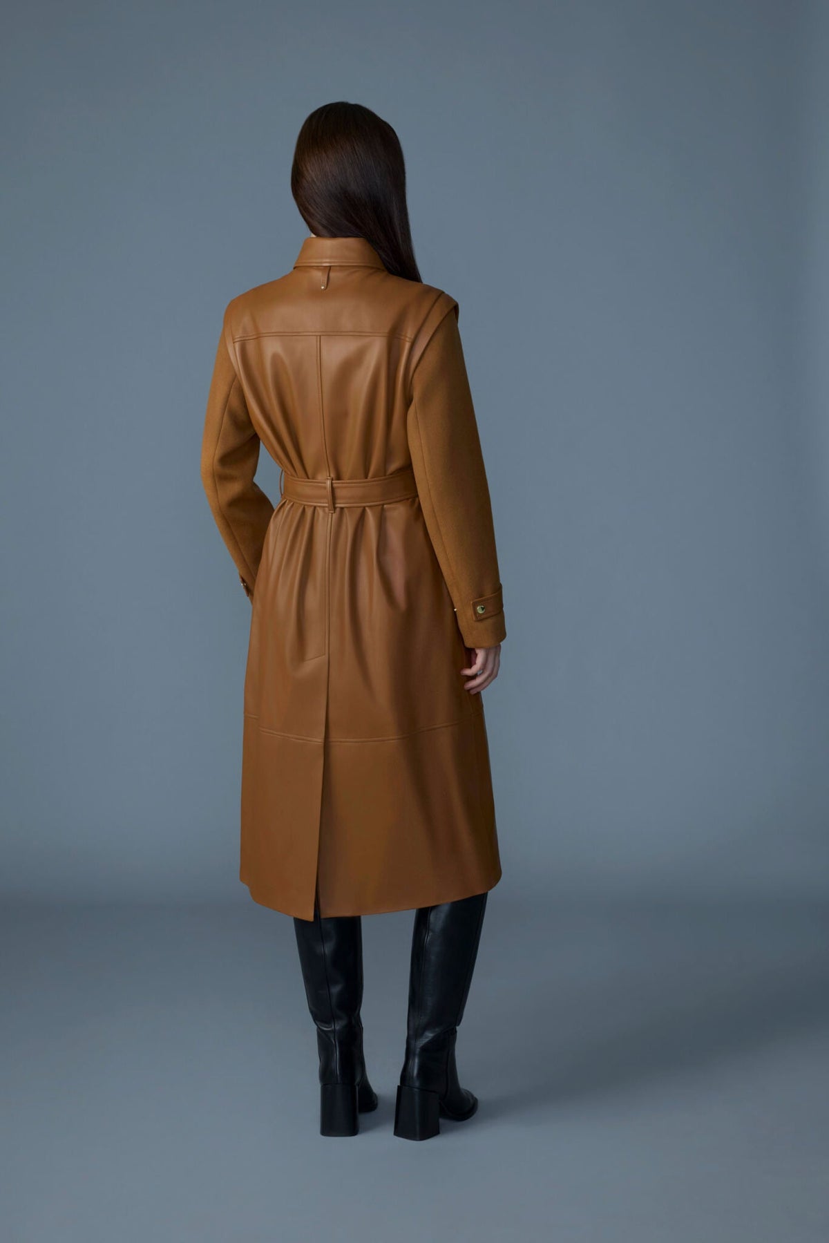 Earth Brown Ladies Leather coat
