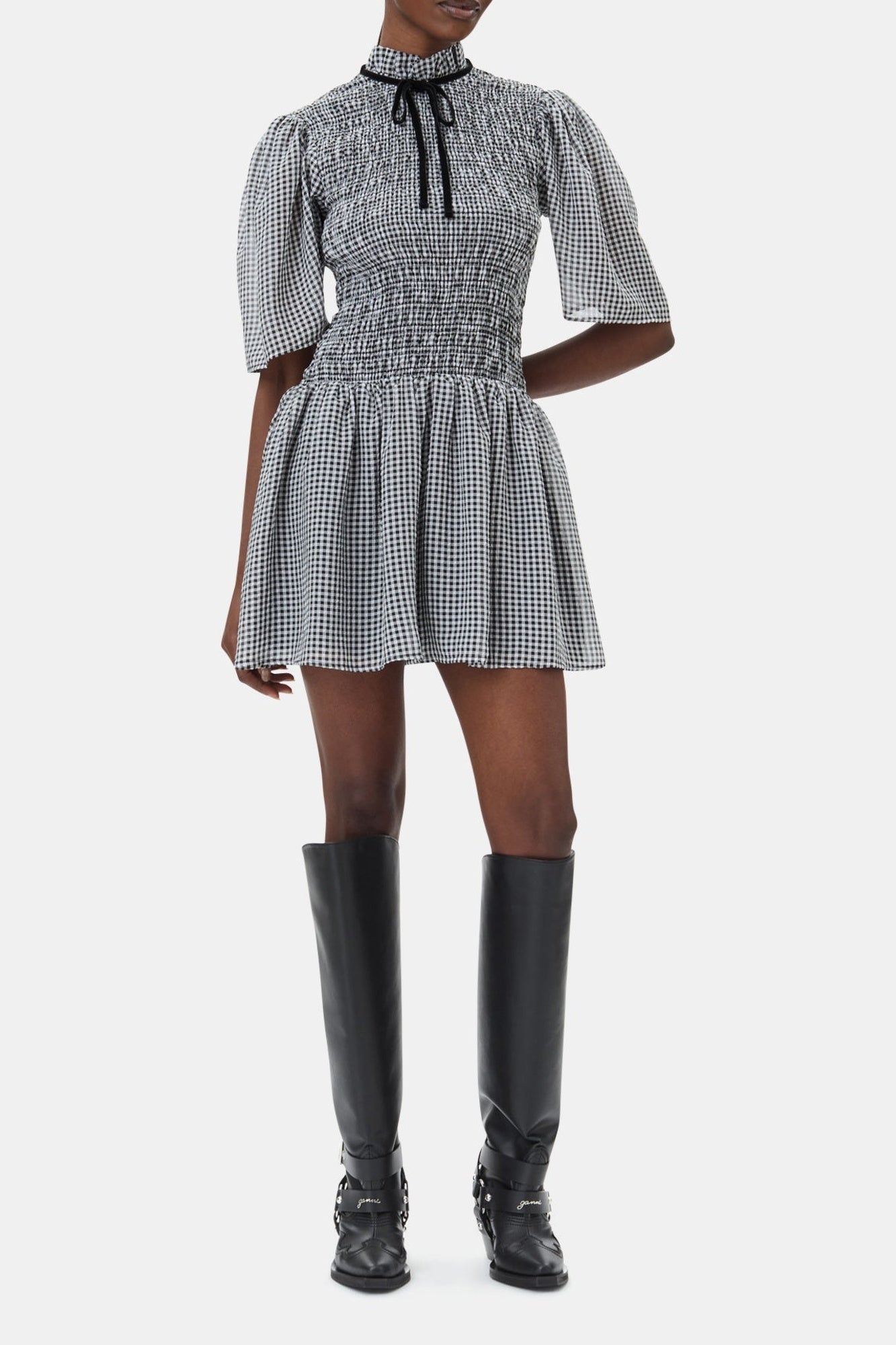 Robe courte smockée à carreaux - Black