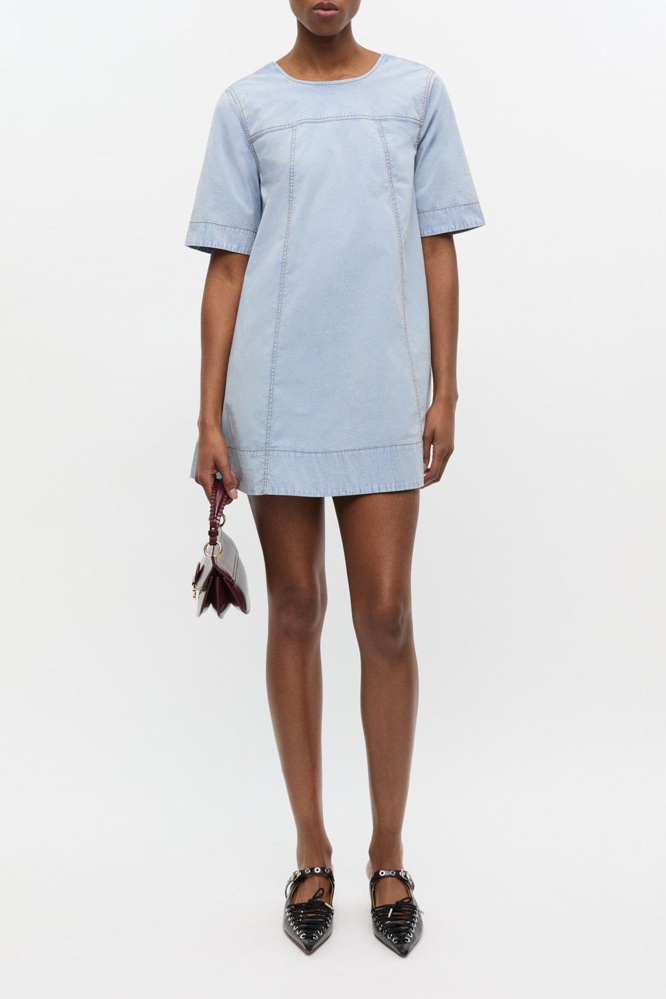 Short trapeze dress in denim - Soft Chambray
