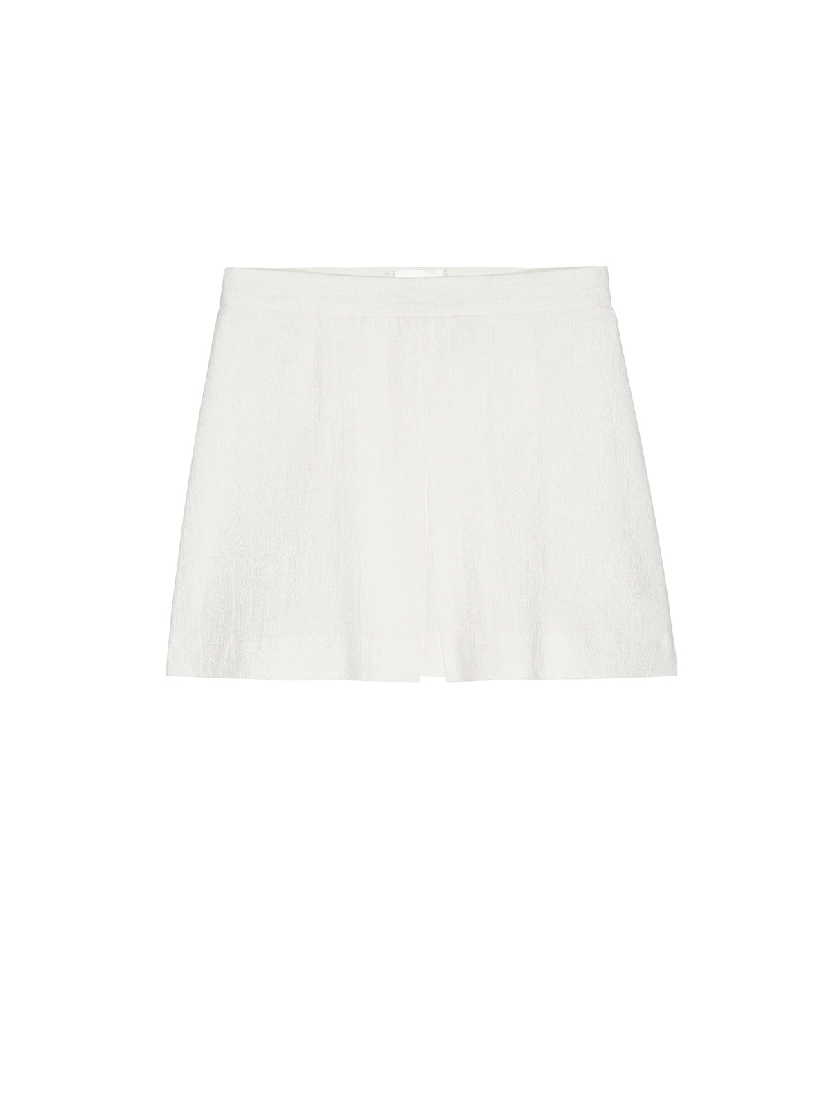 THE SEERSUCKER SHORTWHITE