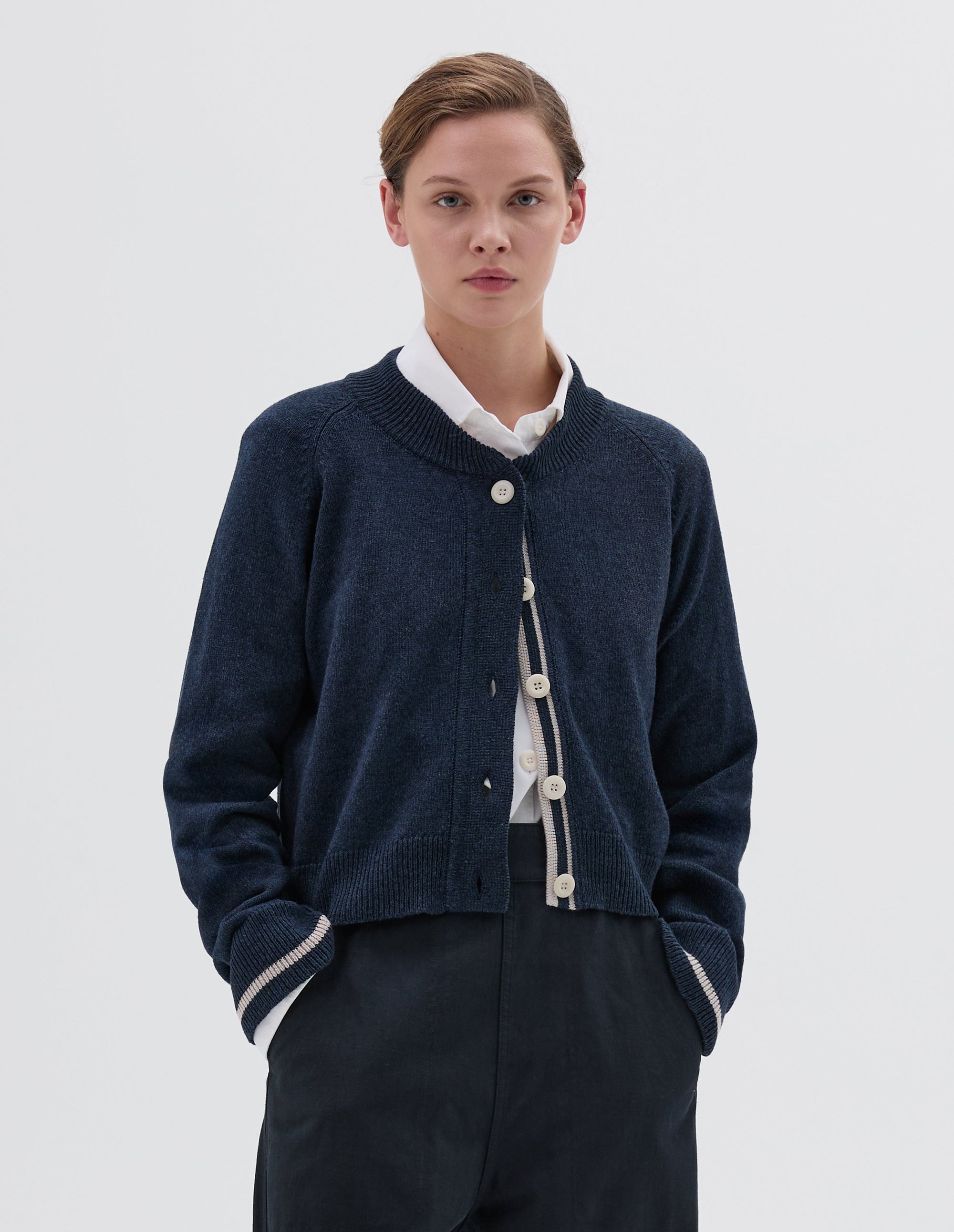 Cardigan court - Navy