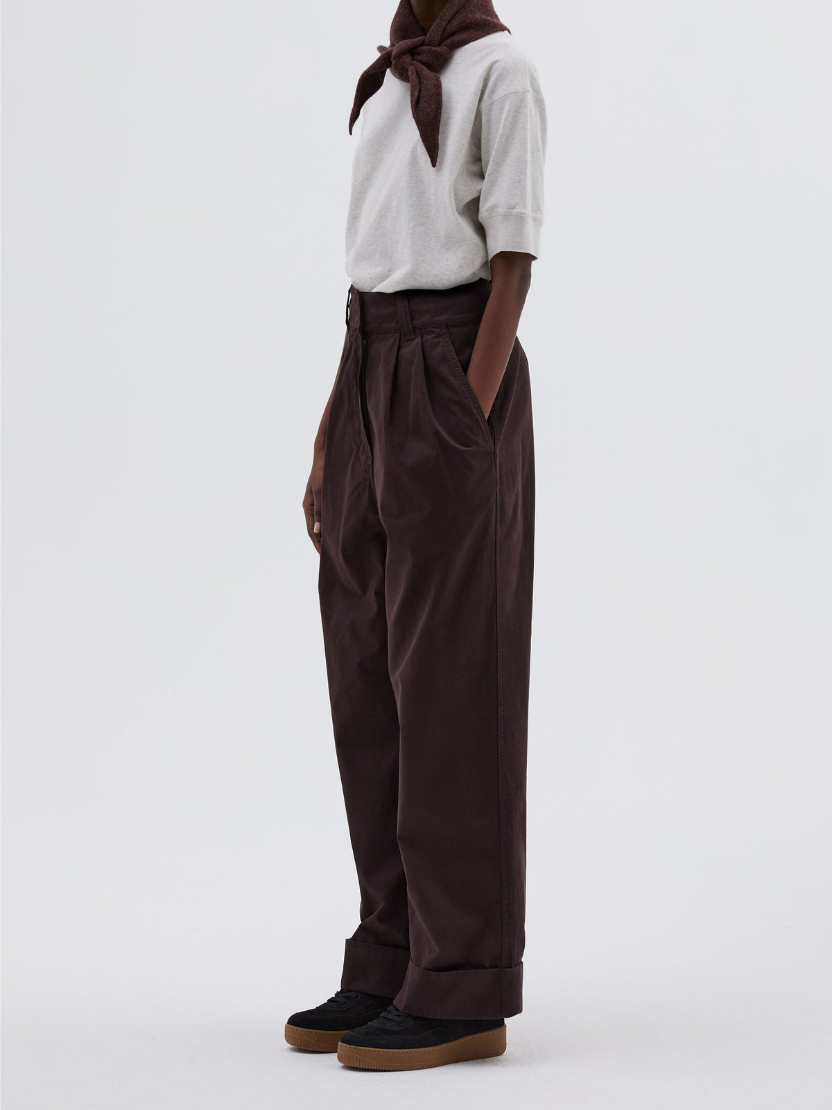 Pantalon plissé à revers - Brown