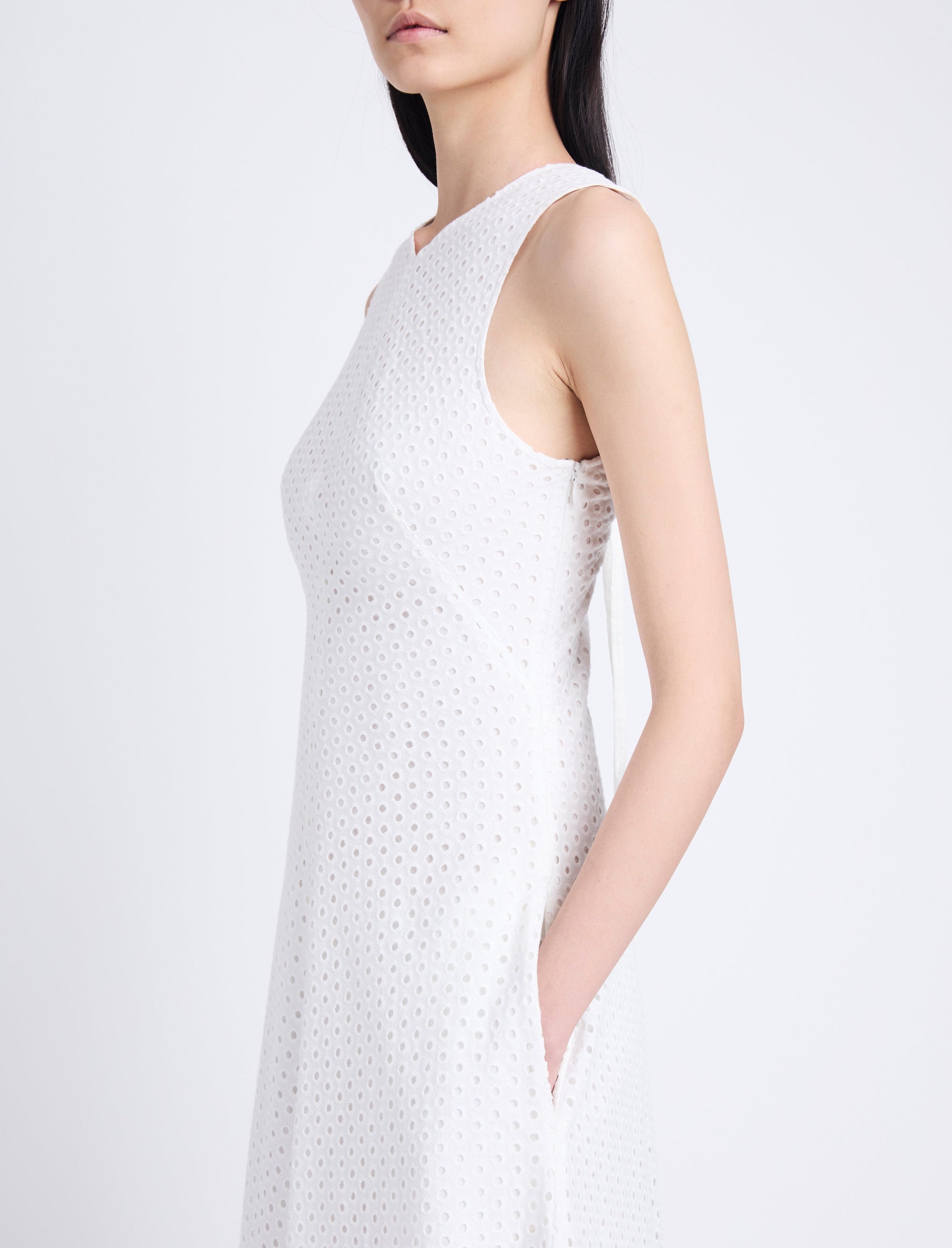Robe Juno avec broderie anglaise - Off White