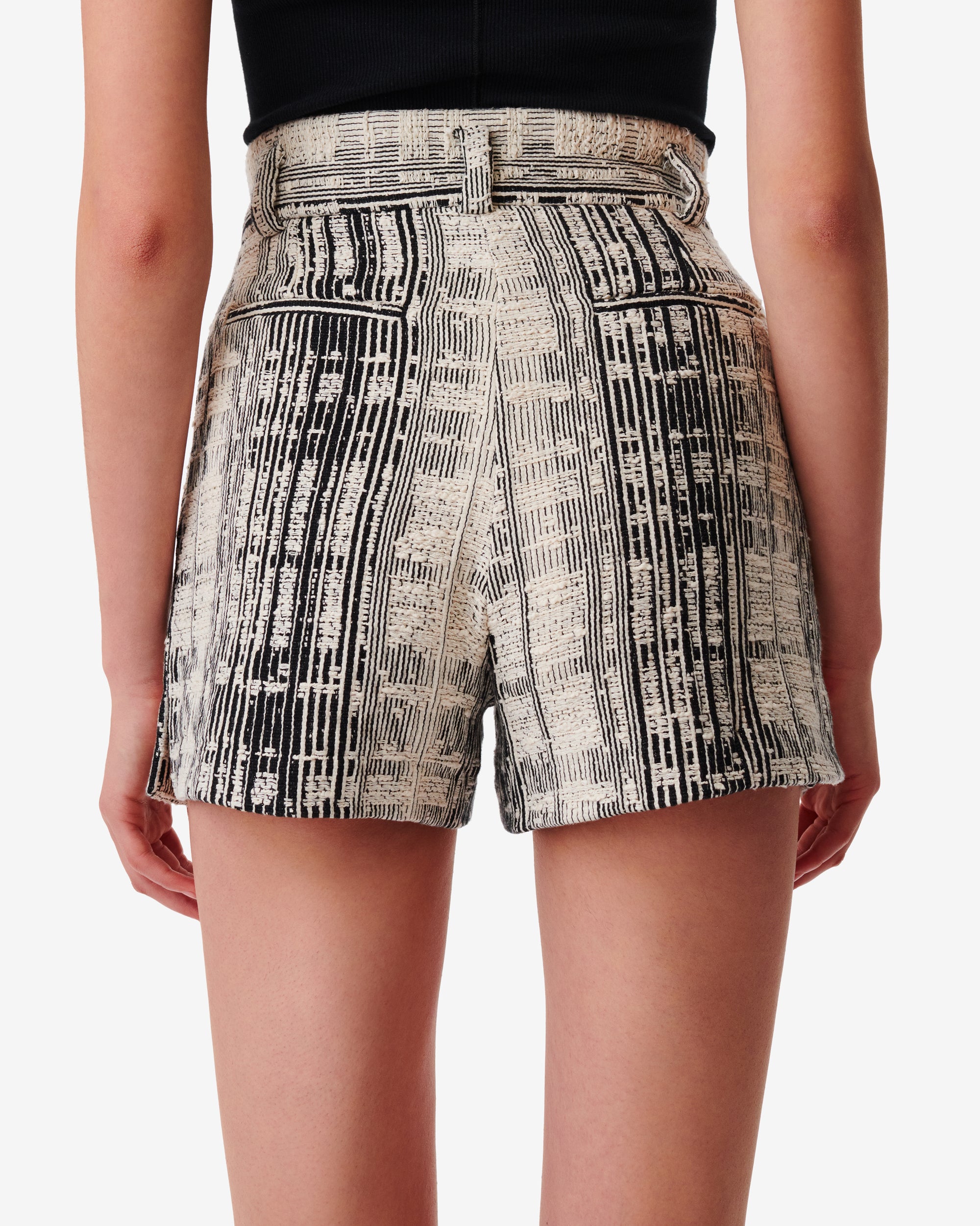 Quanira shorts - Ecru & Black