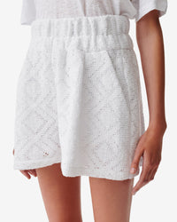 Urika Short - White