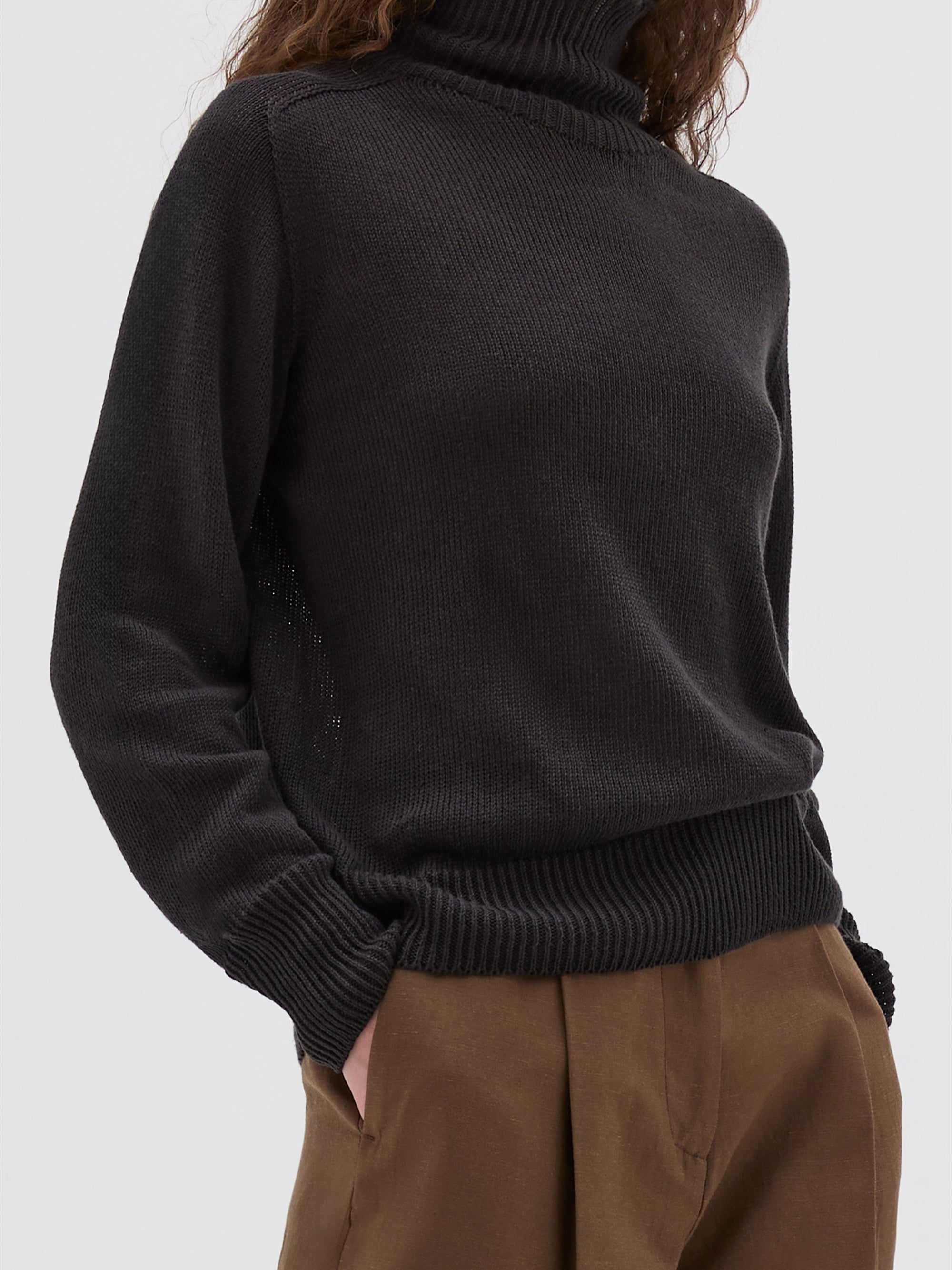 Pull à col roulé en lin - Grey & Black