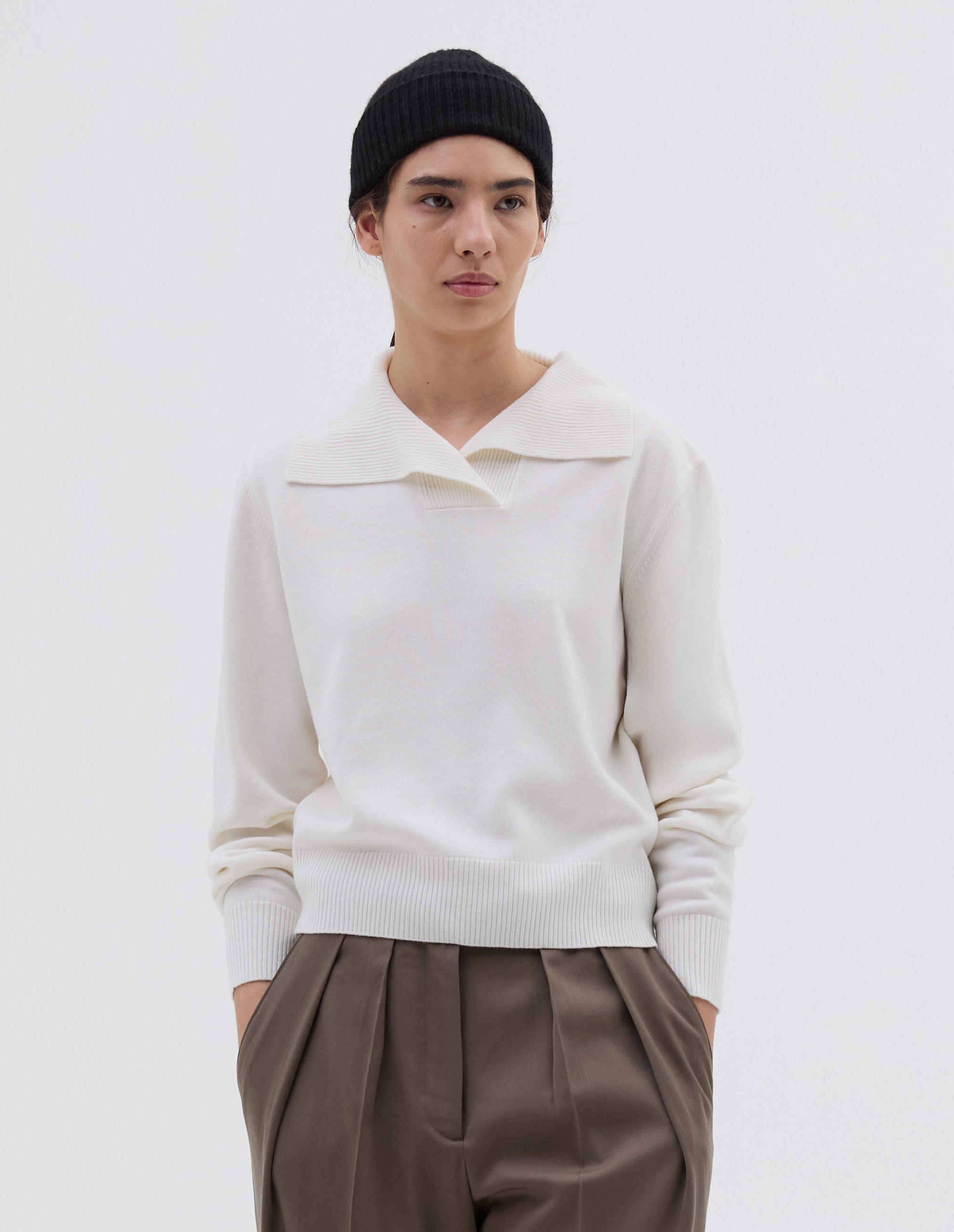 Pull polo à col croisé - White