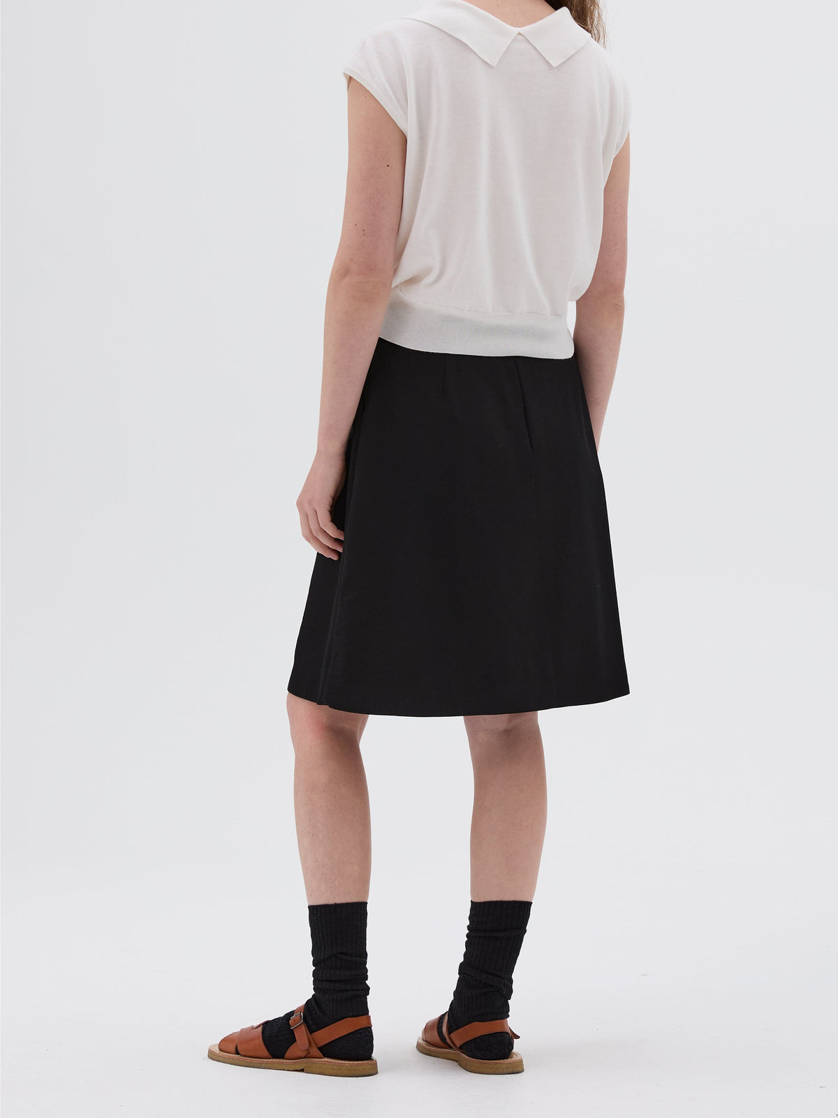 Jupe courte et droite en laine - Black