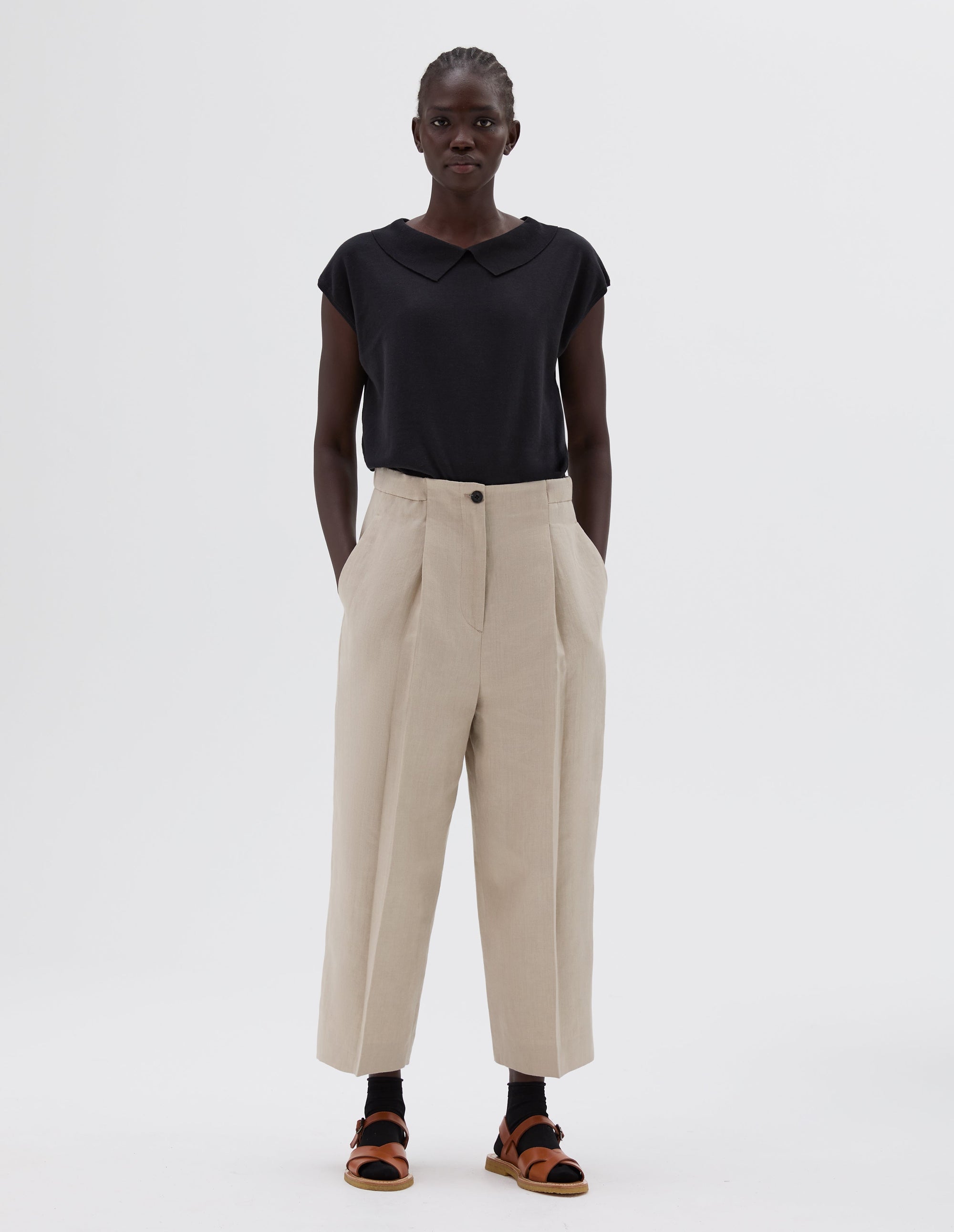 Pantalon court à plis sur le devant - Beige