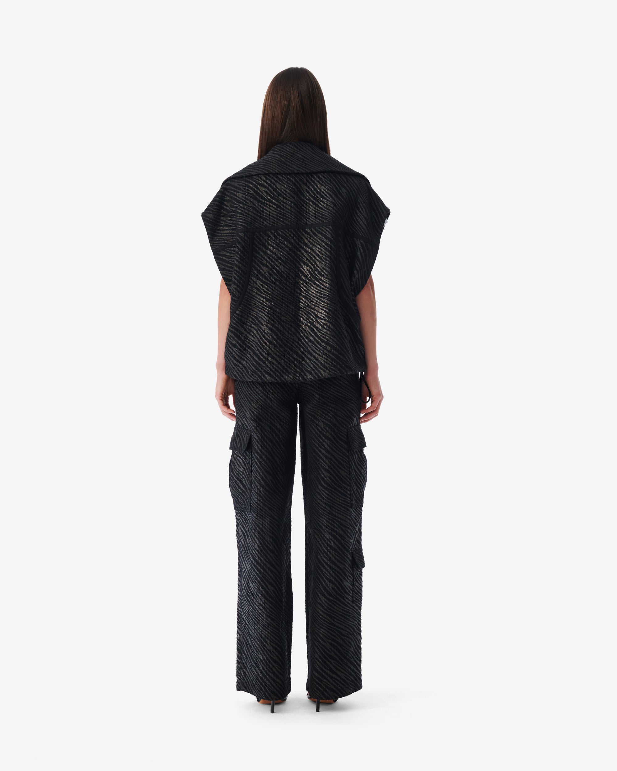 Alina sleeveless jacket - Black Zebra