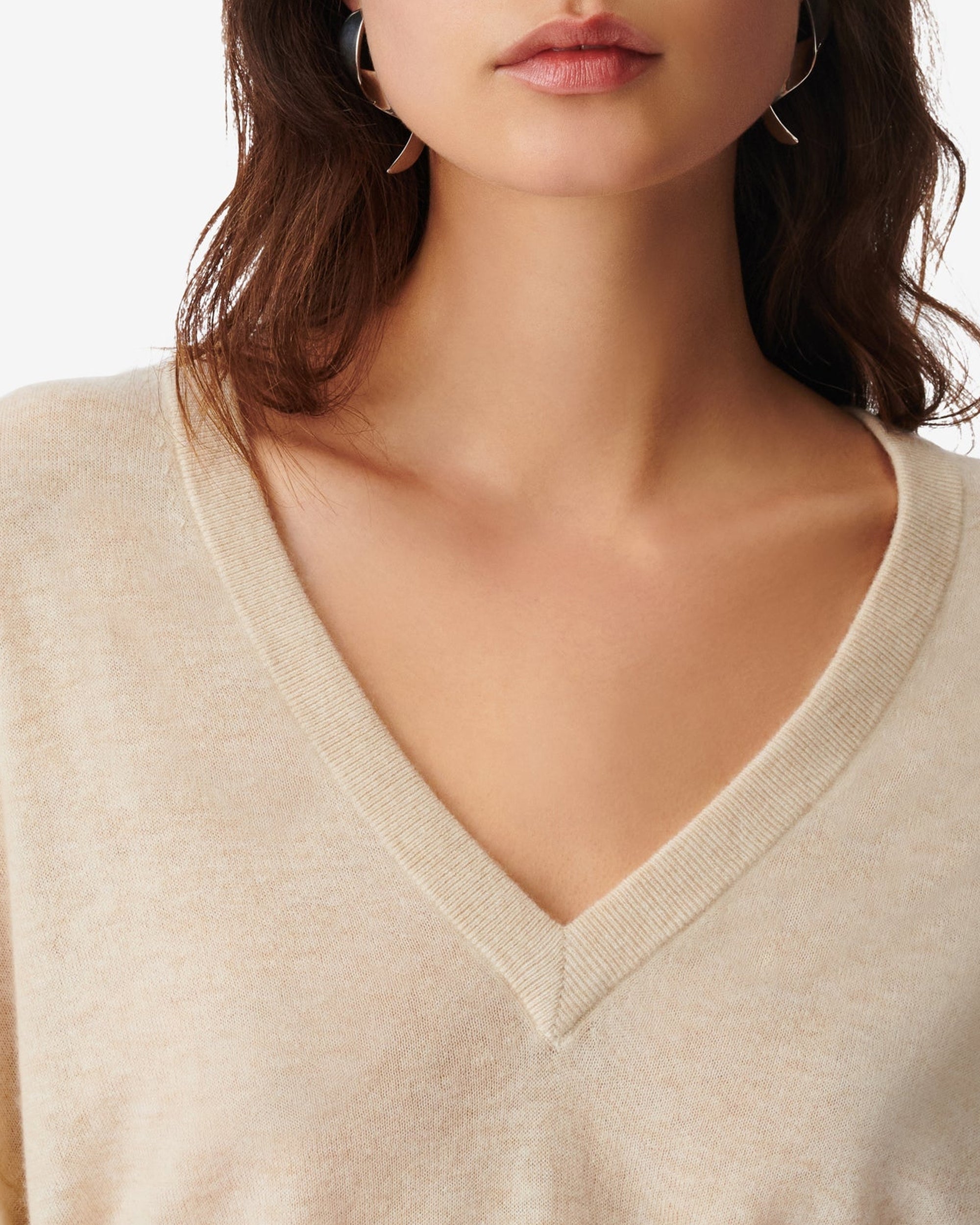 Lilva cashmere v-neck jumper - Light Beige