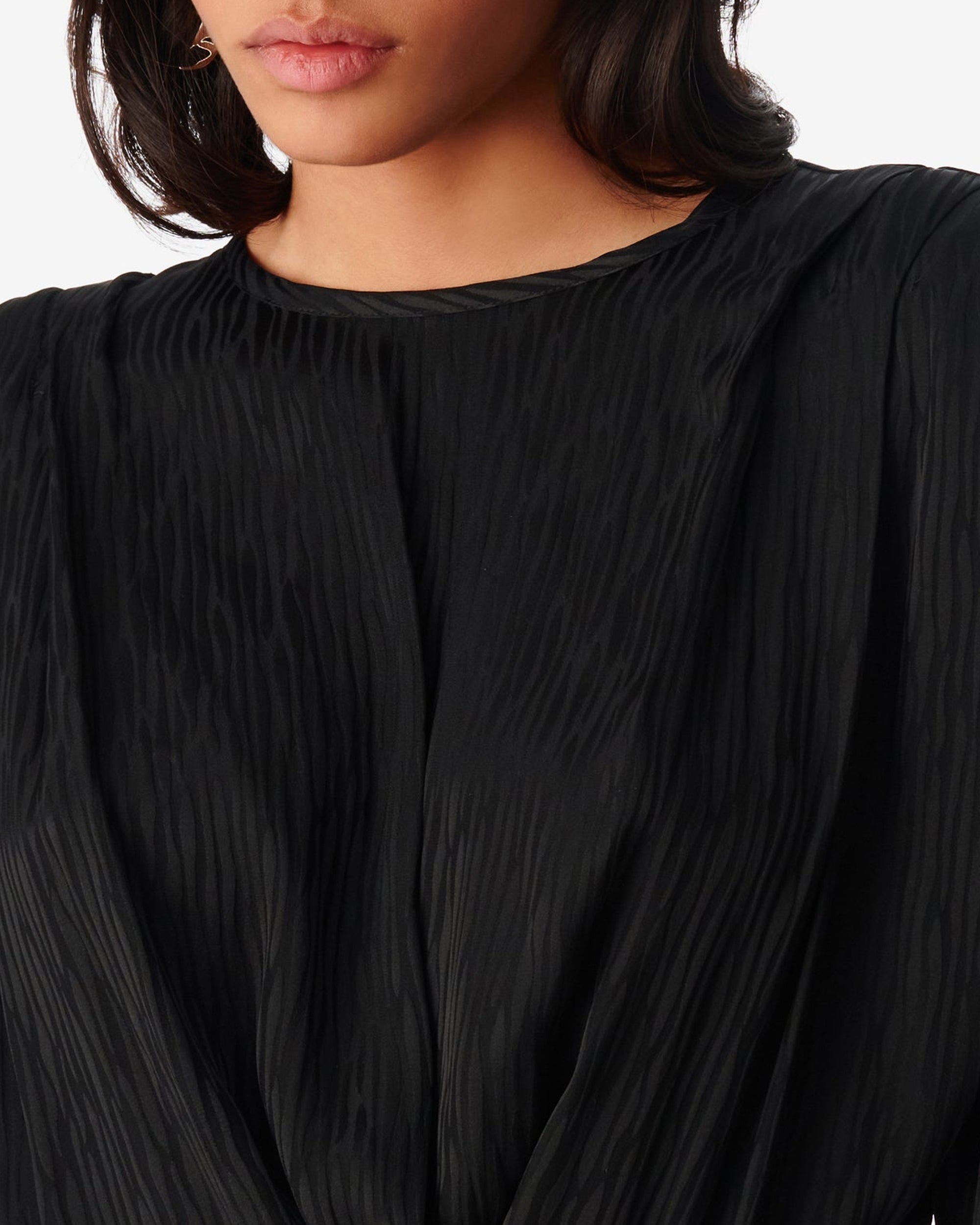 Hiari short dress in silk blend - Black