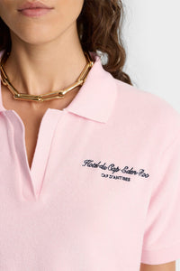 Polo Eden Script brodé en velours - Pink Dolphin