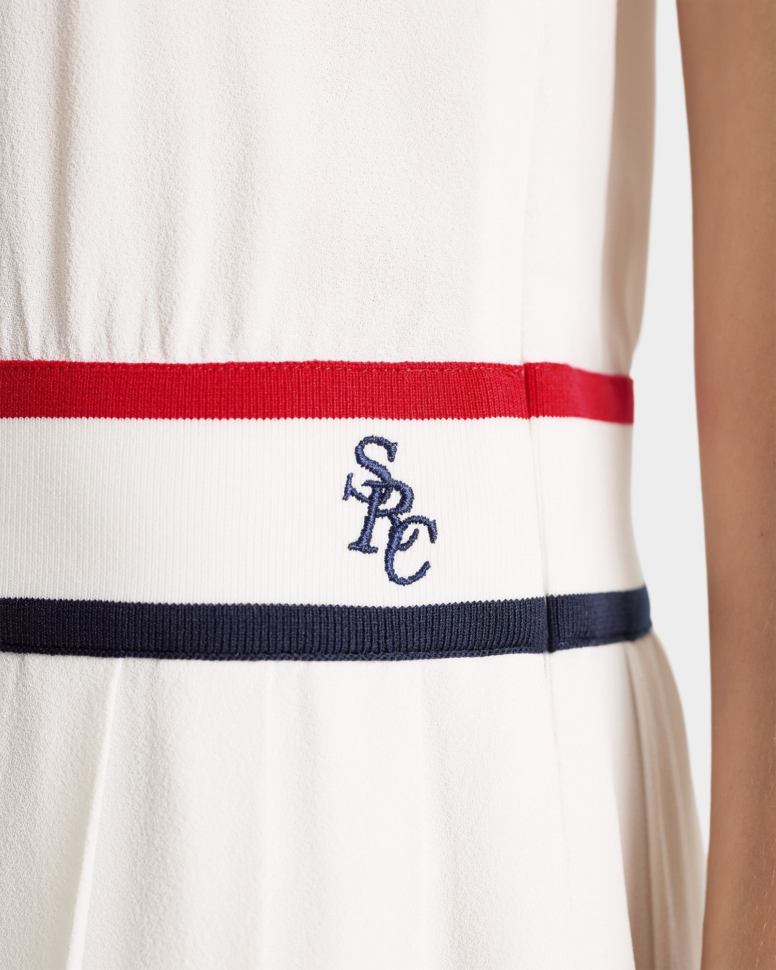 Robe courte SRC sans manches plissée - White & Navy & Red
