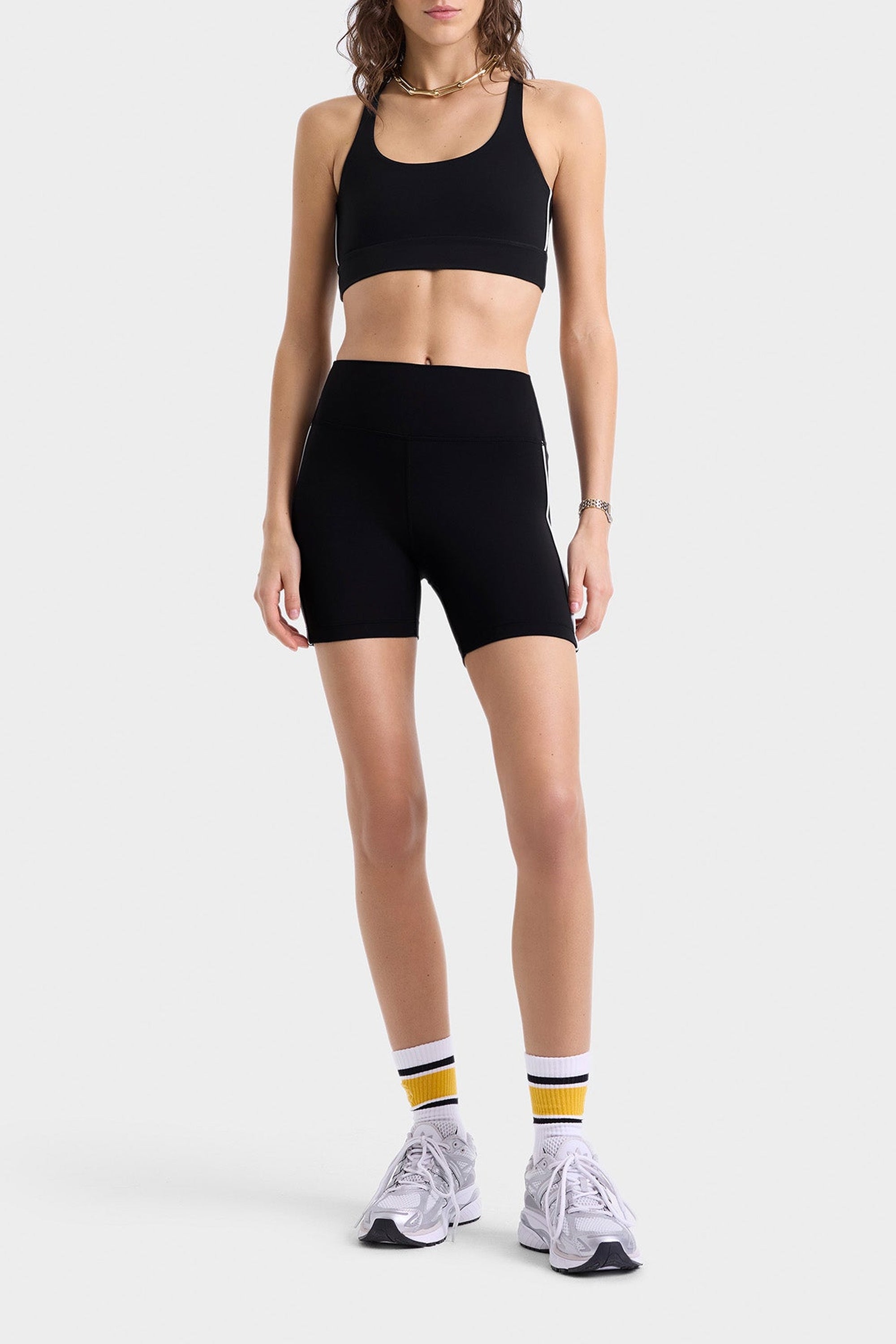 Short cycliste à liseré et surpiqûres - Black