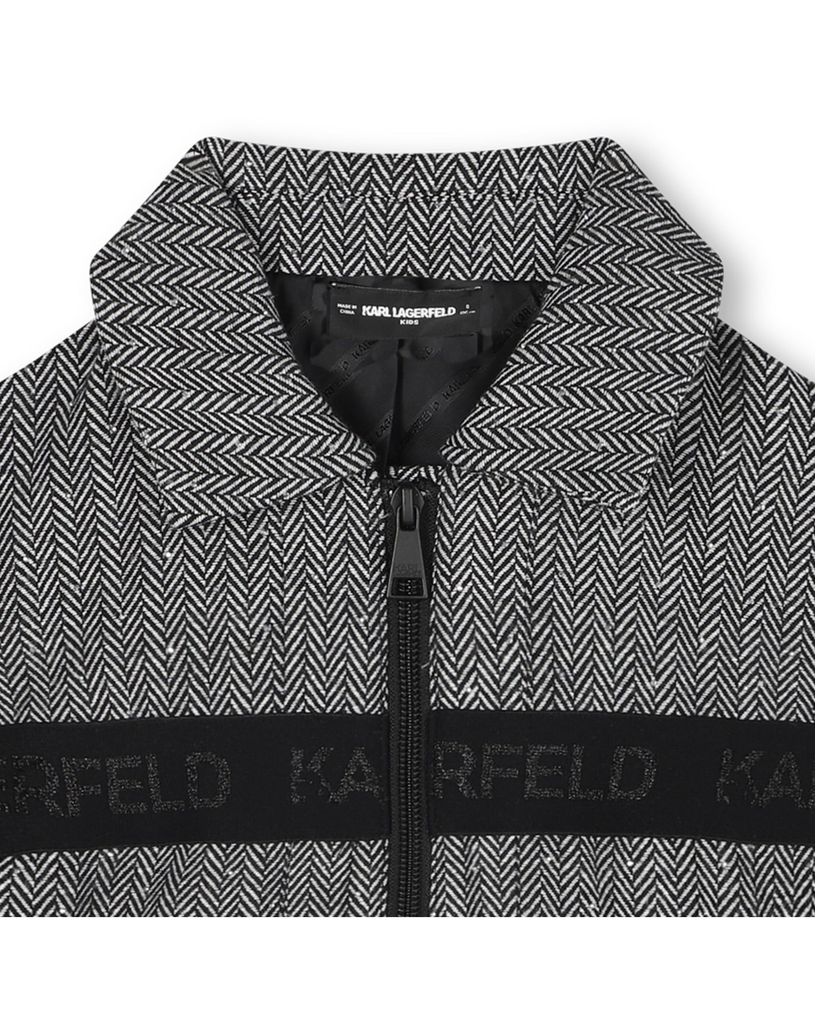 VESTE
