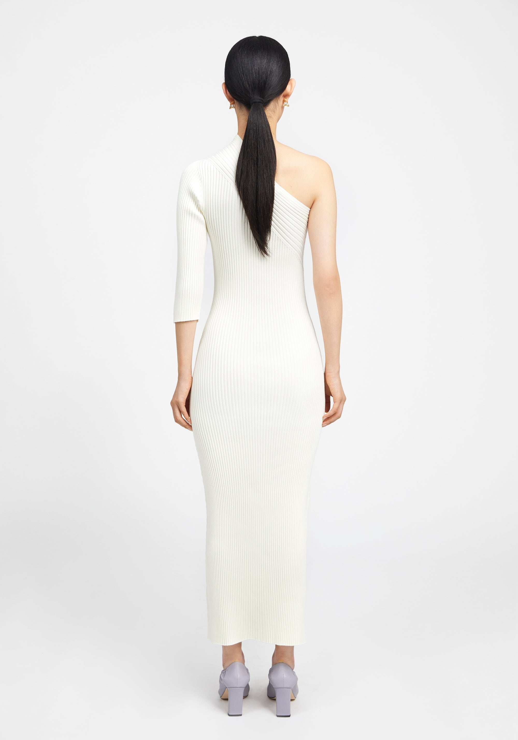 Robe longue asymétrique et côtelée - Crème