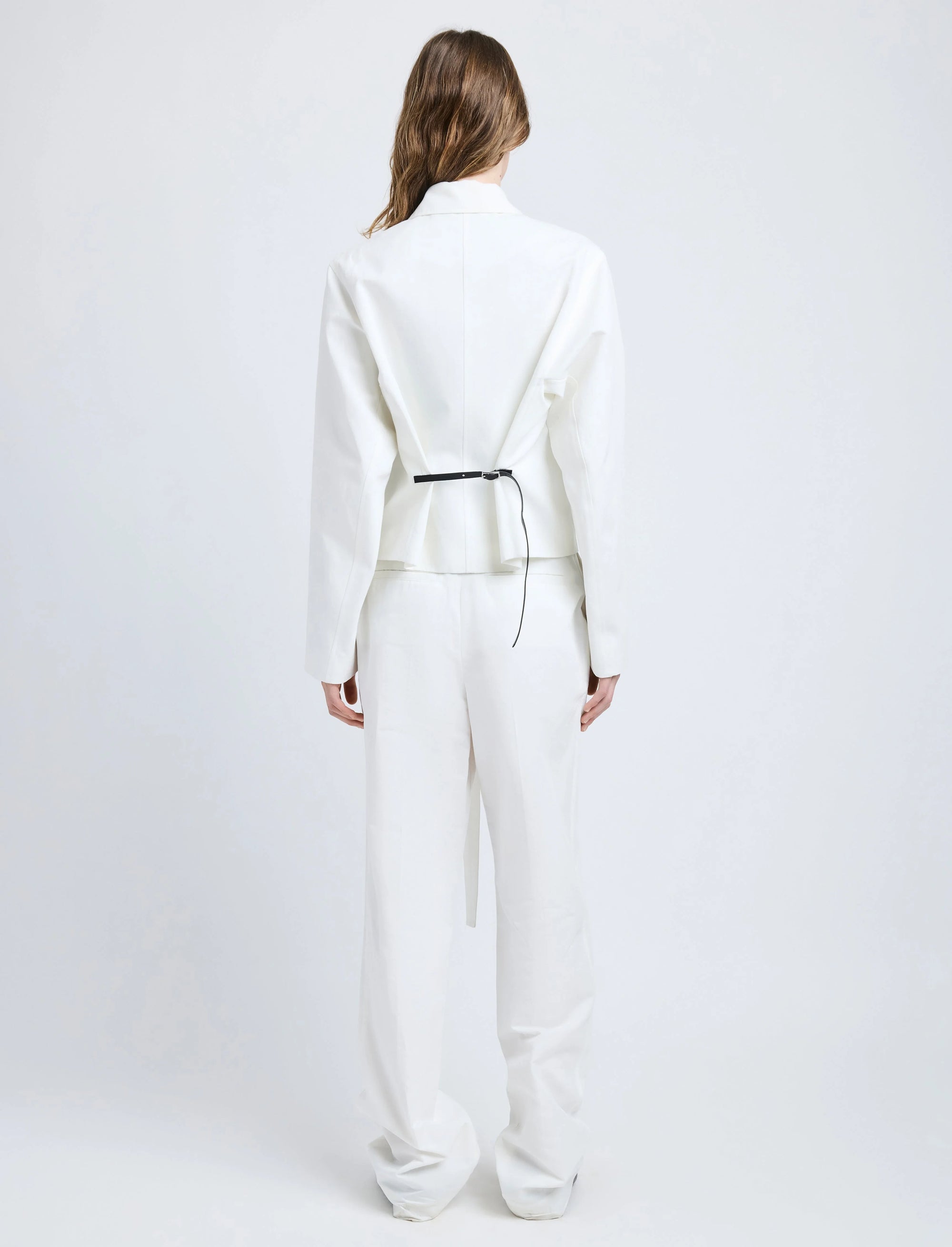 Veste courte boutonné à poches - White