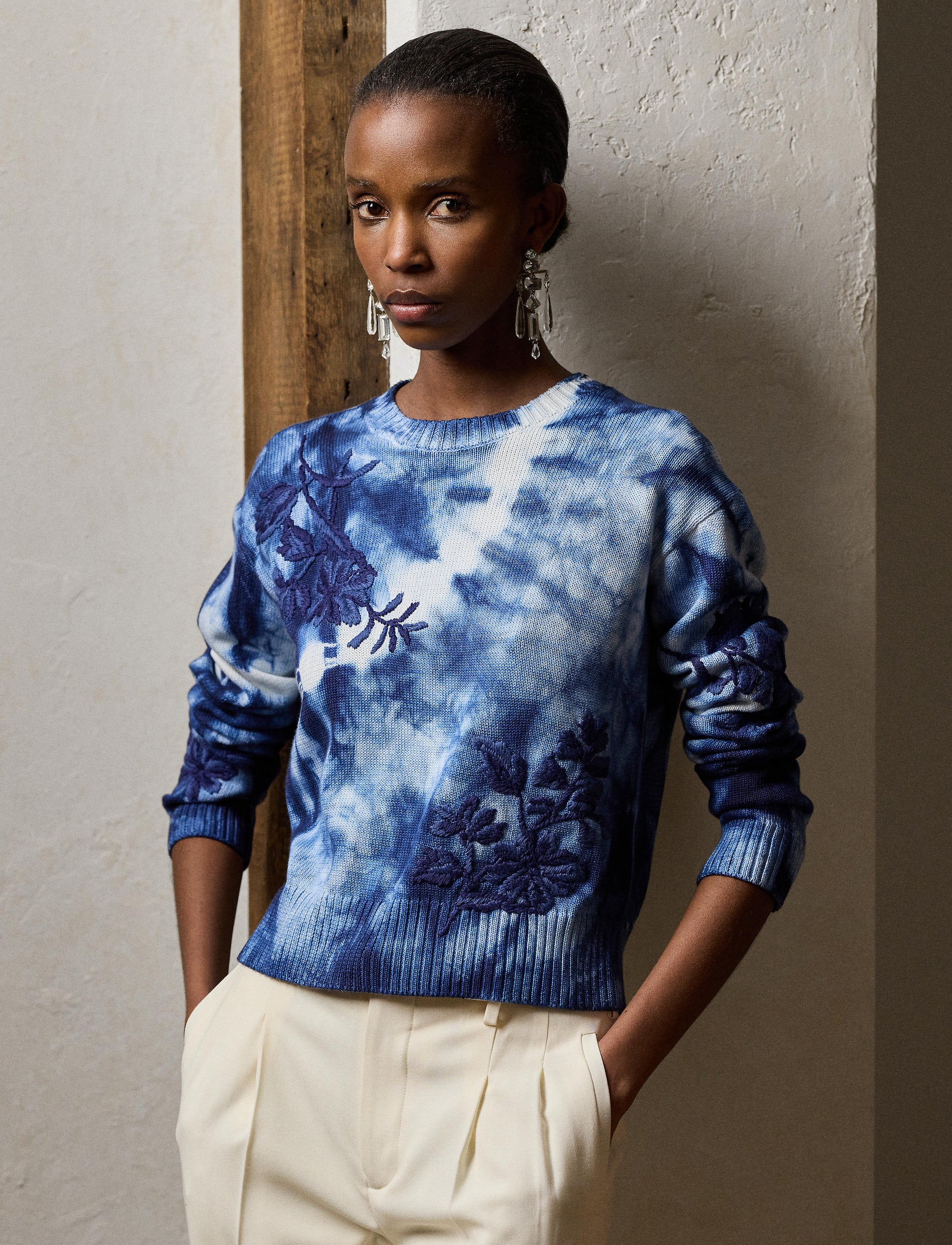 Pull à col rond décoré à motif tie-dye - Navy Multi