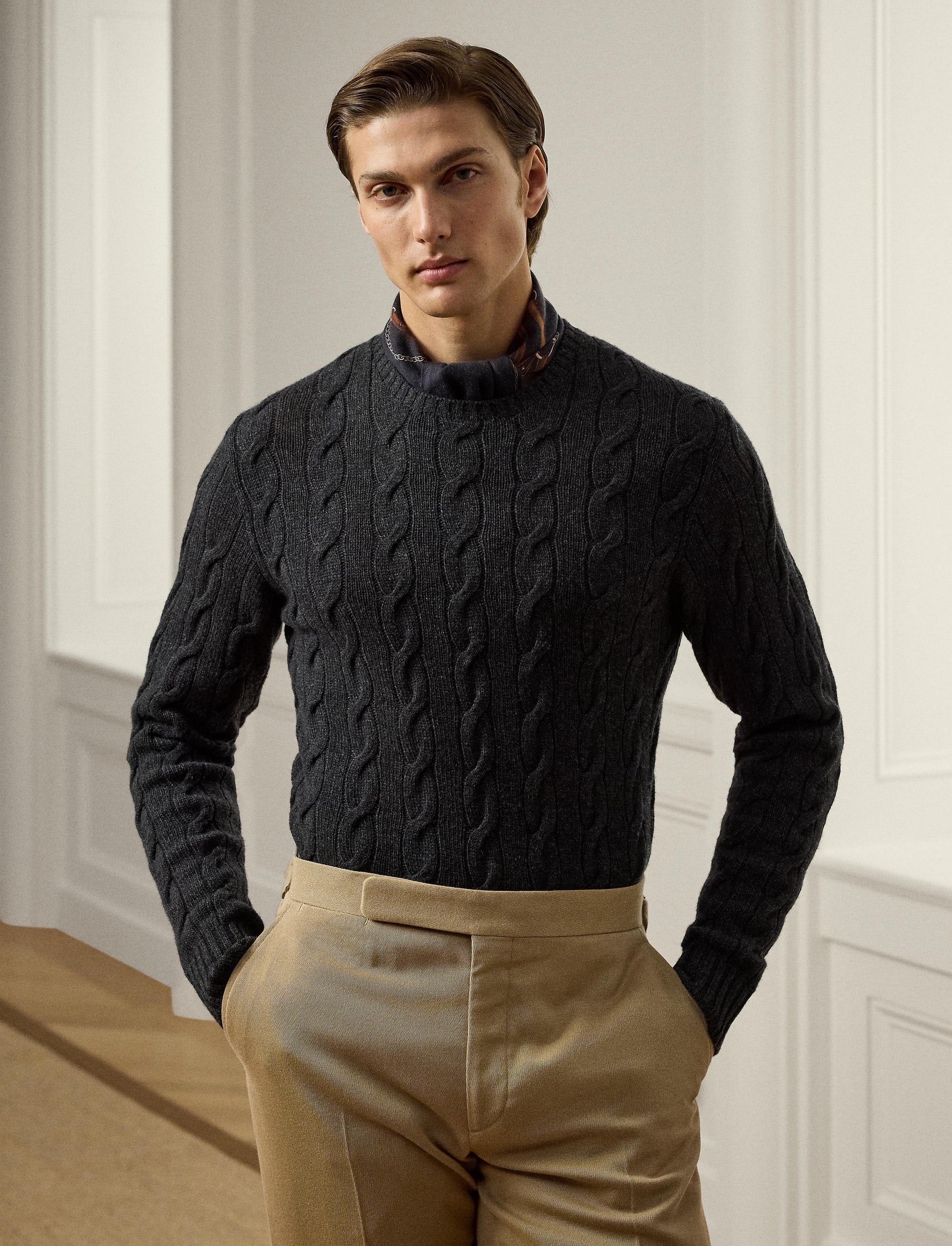 Pull en cachemire torsadé - Dark Charcoal