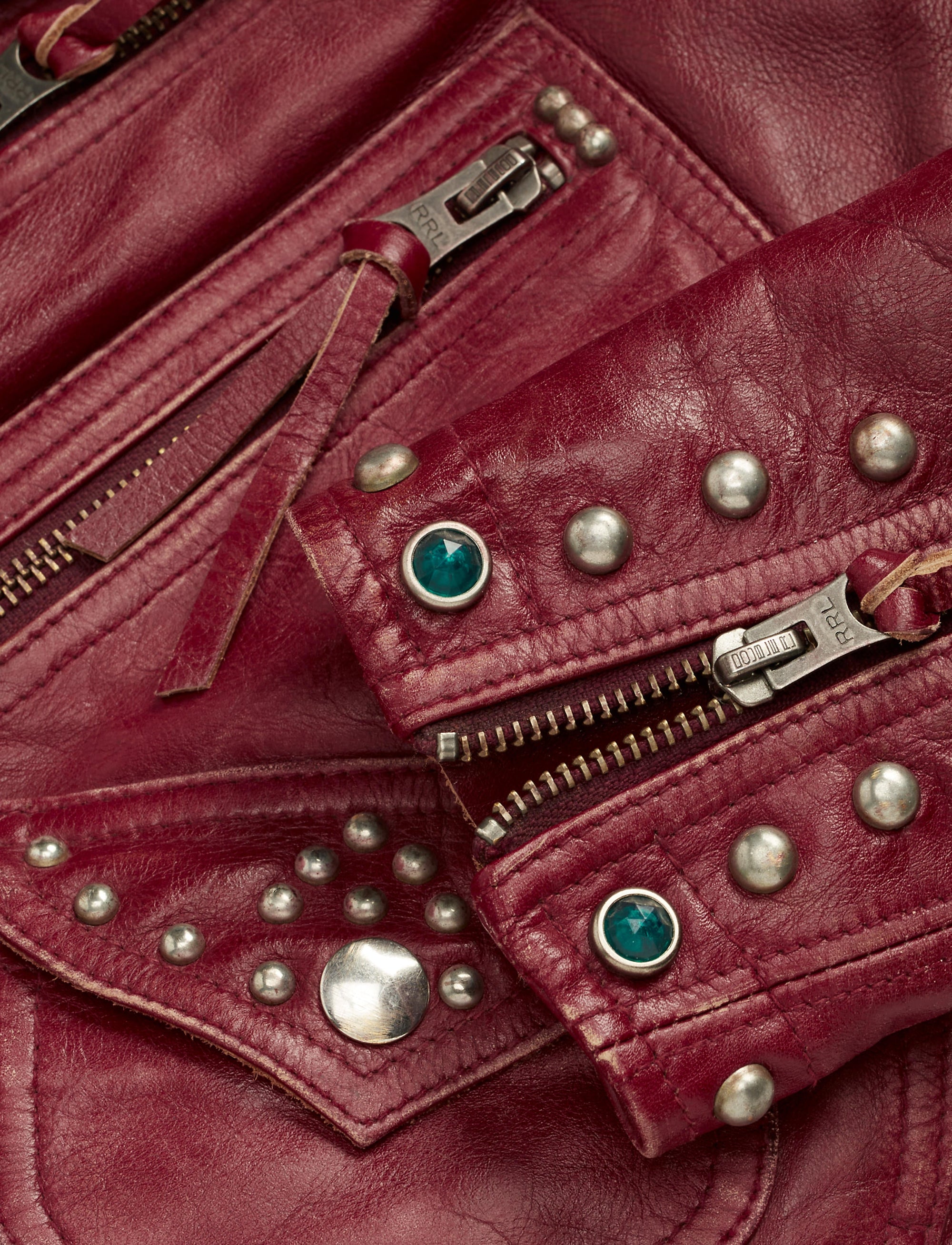 Veste moto cloutée en cuir - Vintage Red