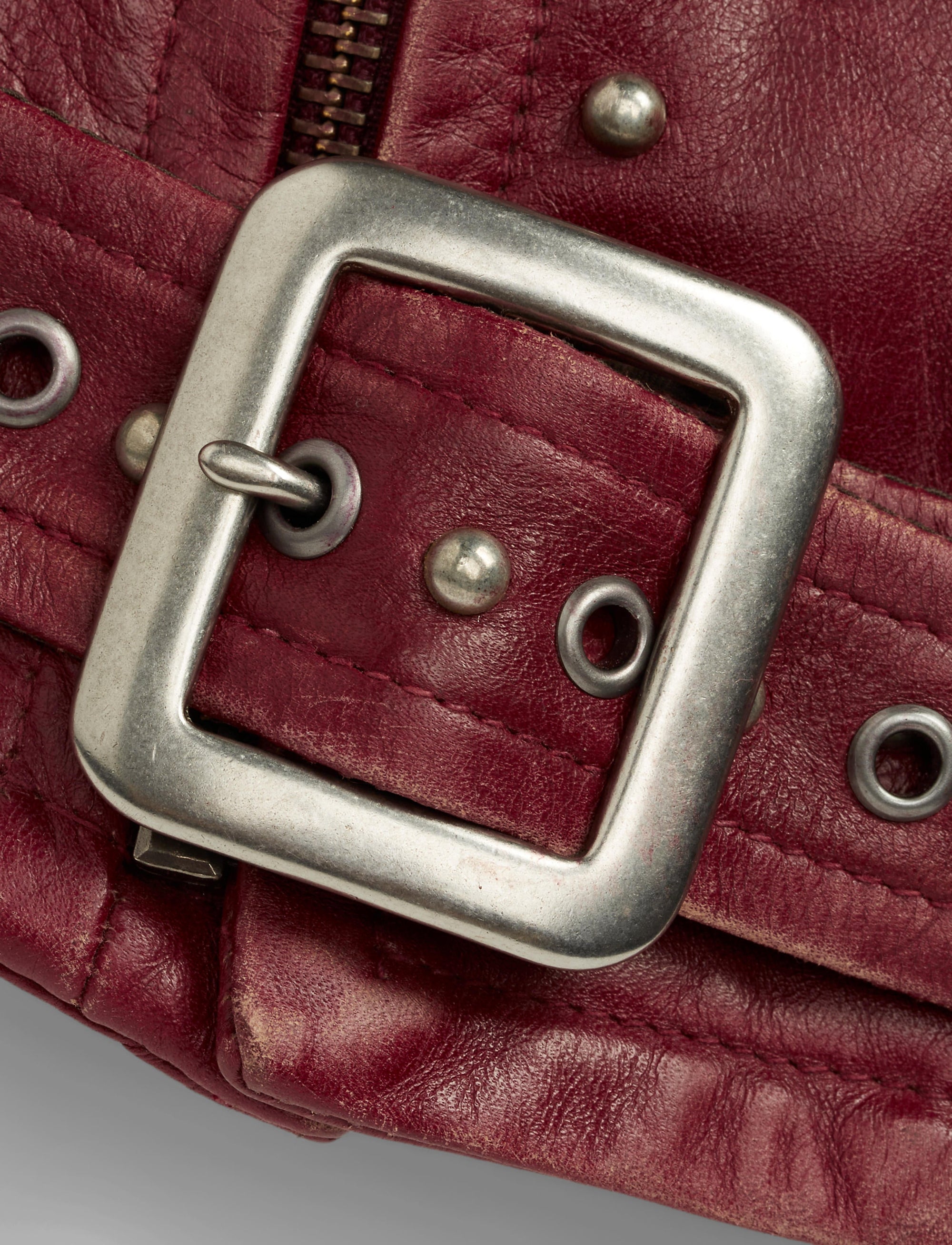 Veste moto cloutée en cuir - Vintage Red