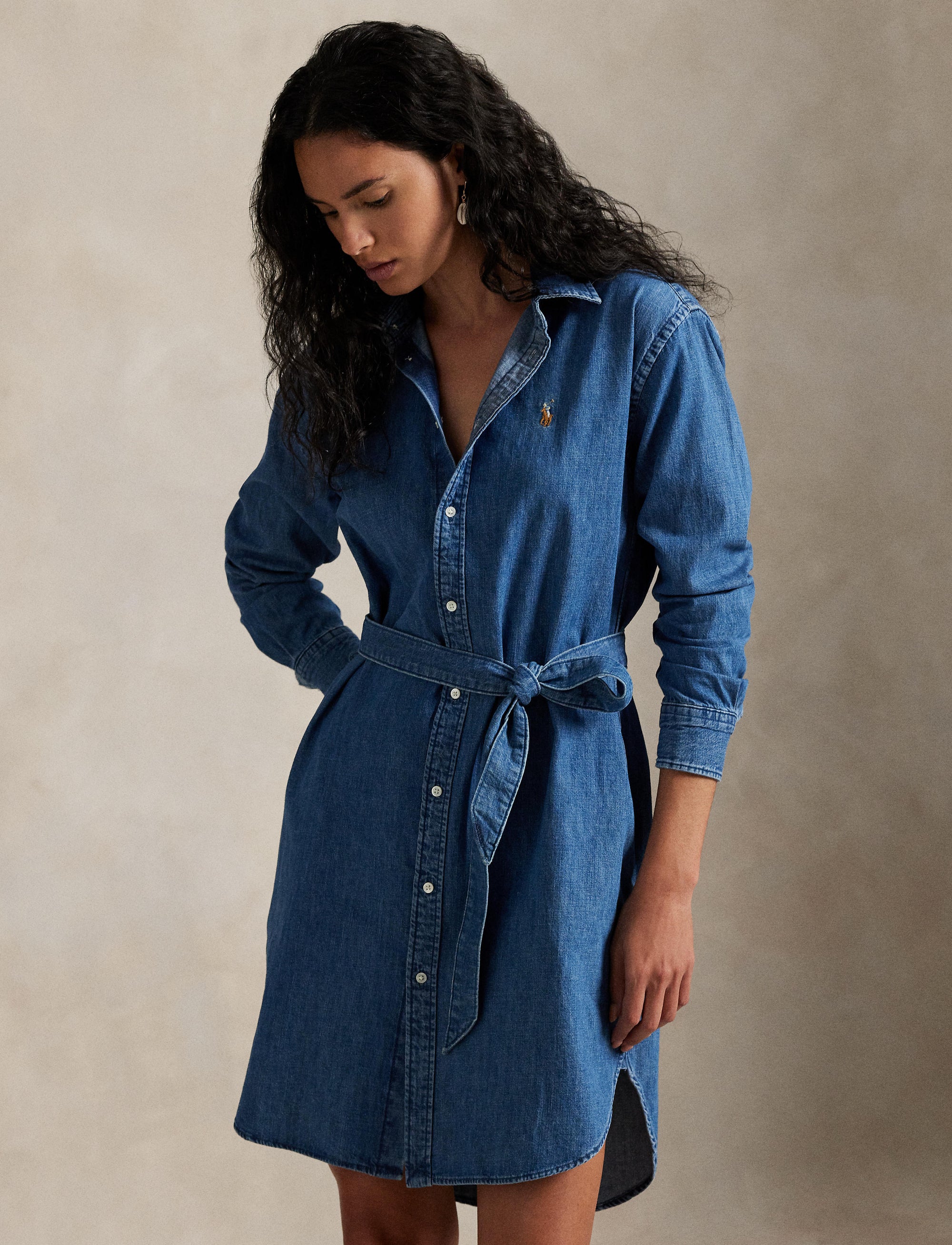 Robe chemise ceinturée en denim - Tussa Wash