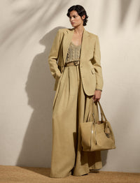 Pull col en V torsadé en soie - Lux Tan