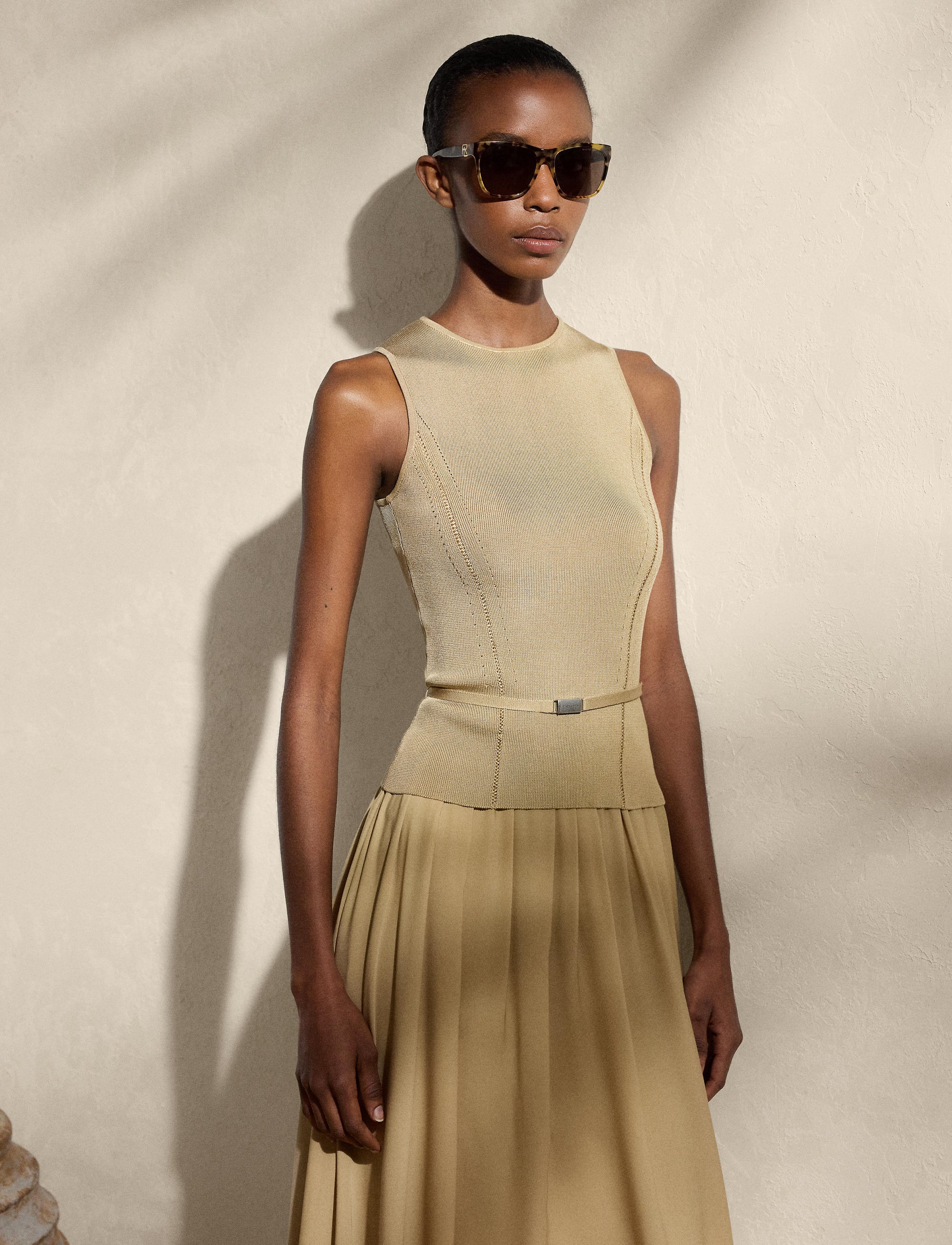 Pull ceinturé sans manches  en soie - Lux Tan
