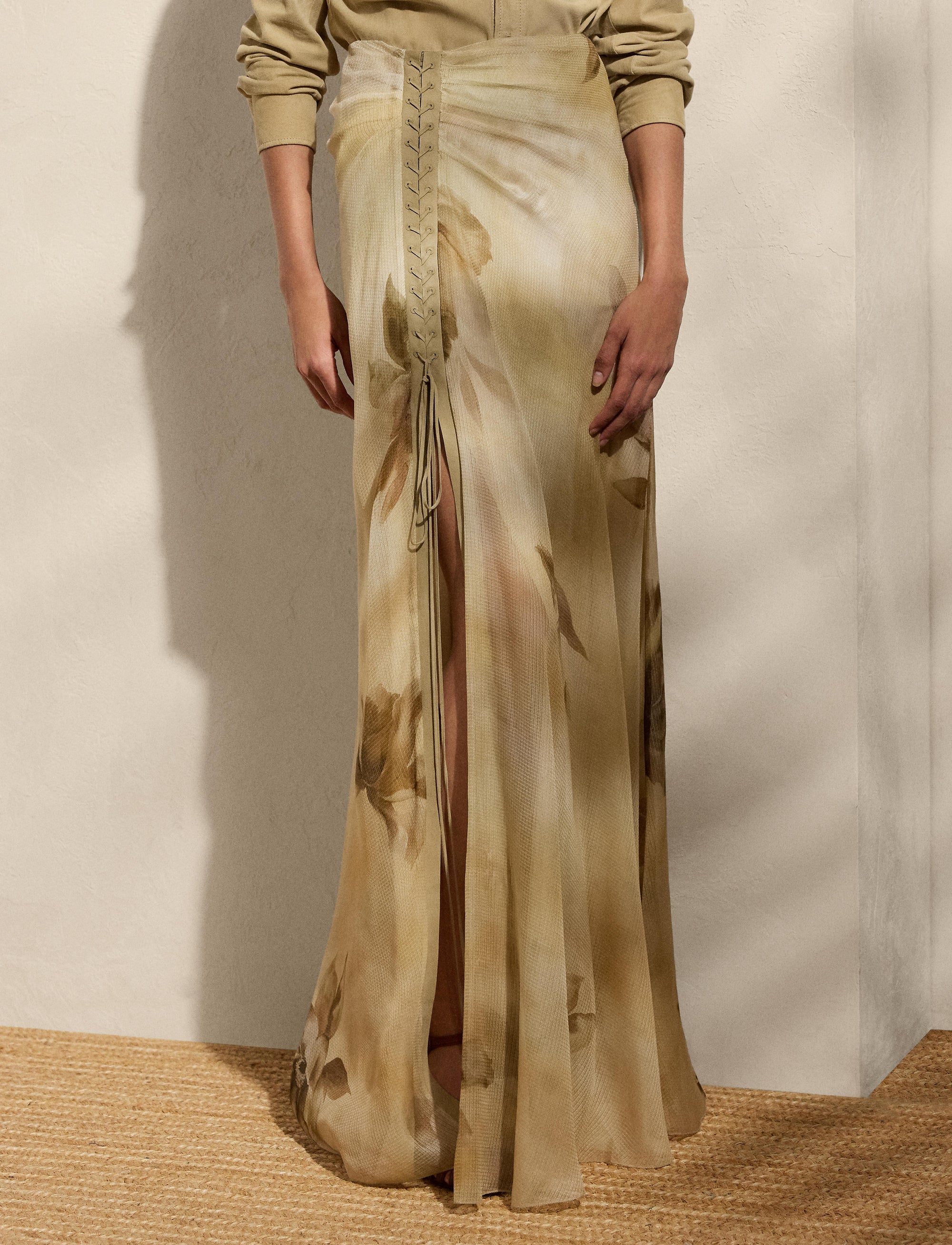 Maxi jupe Odera fleurie en gaze de soie - Tan & Multicolore