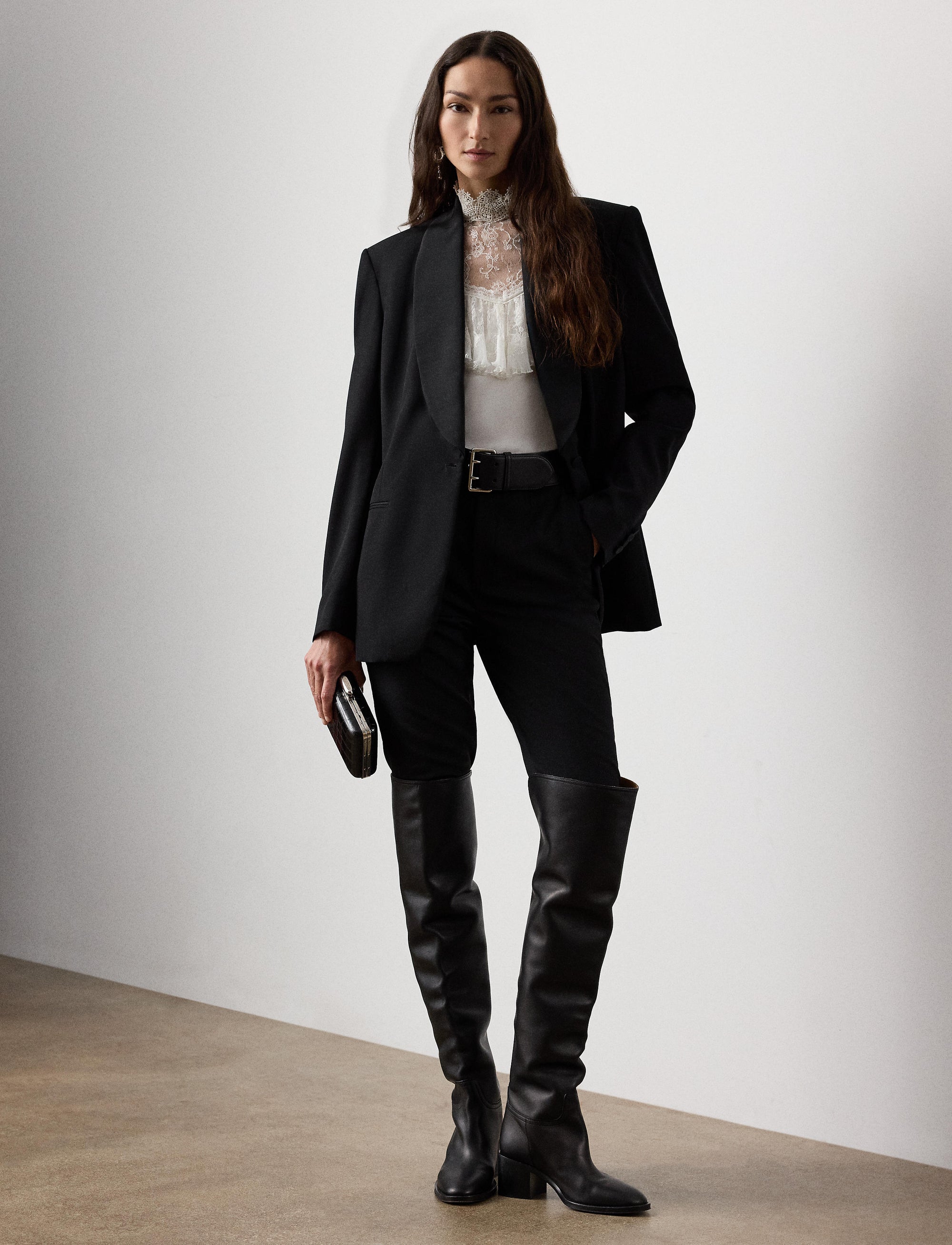 1pcs / NEW // BLACK BLAZER NO SUBCLASS SUTTON